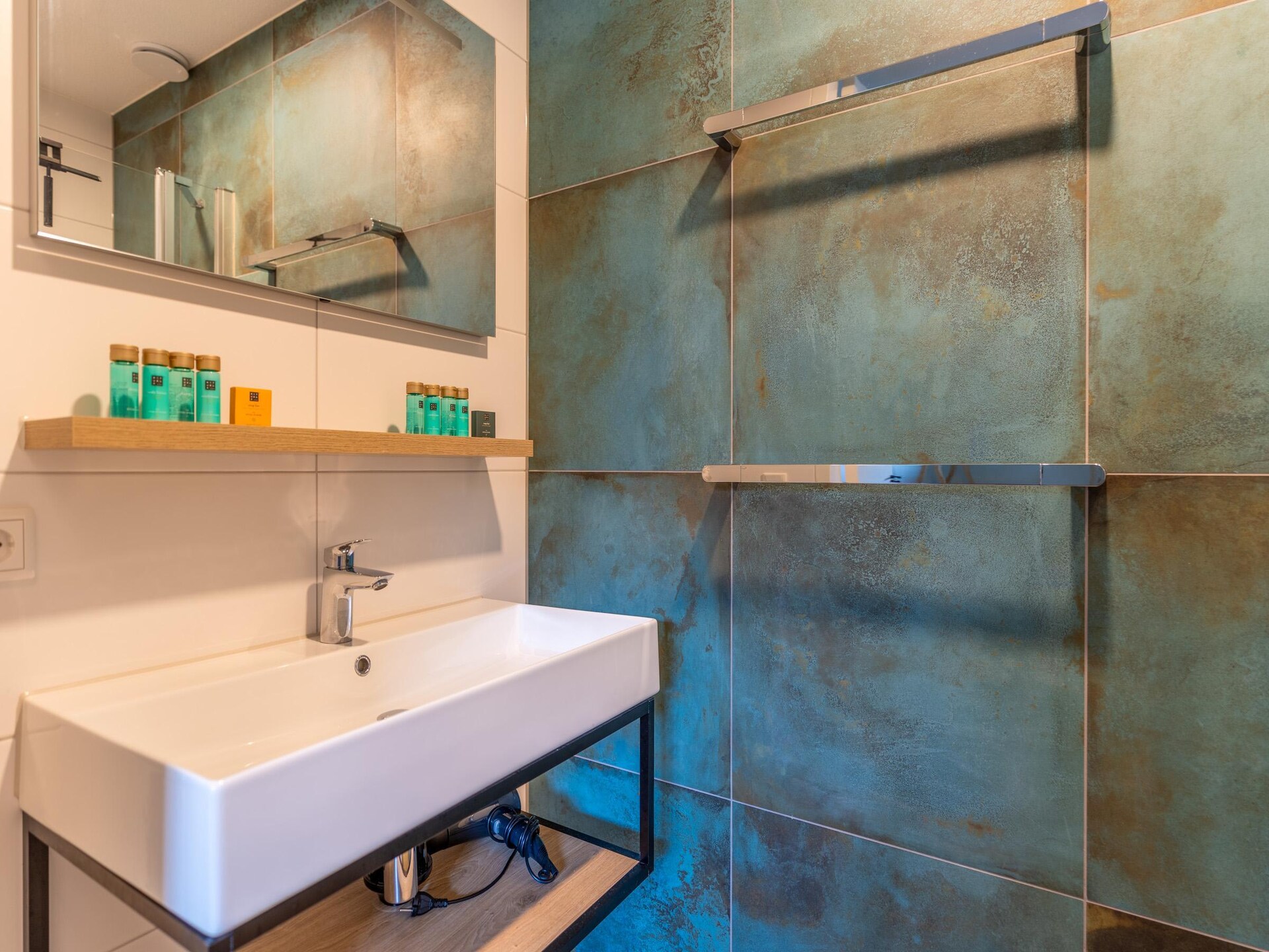 Luxe duurzame natuurvilla met hottub in De Waal - foto 18