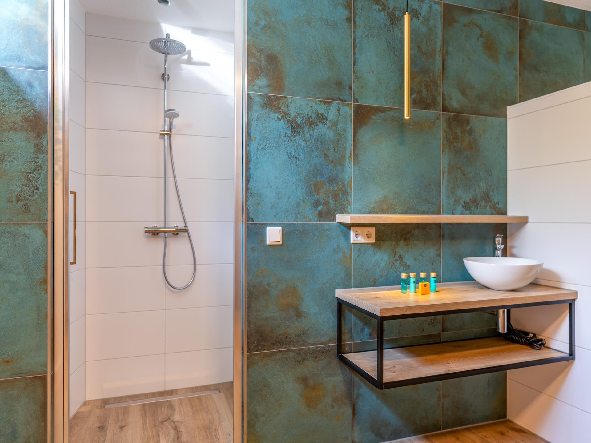 Luxe duurzame natuurvilla met hottub in De Waal - foto 24