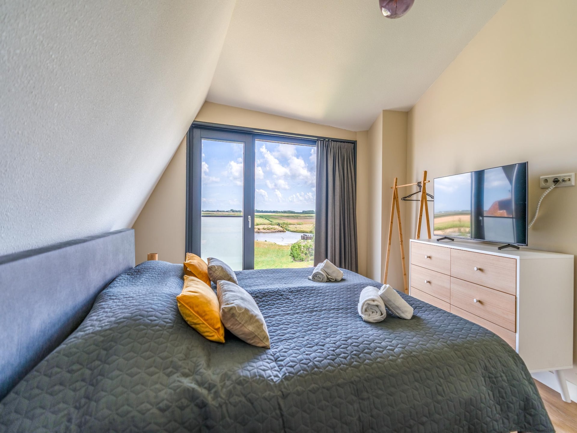 Luxe duurzame natuurvilla met hottub in De Waal - foto 17