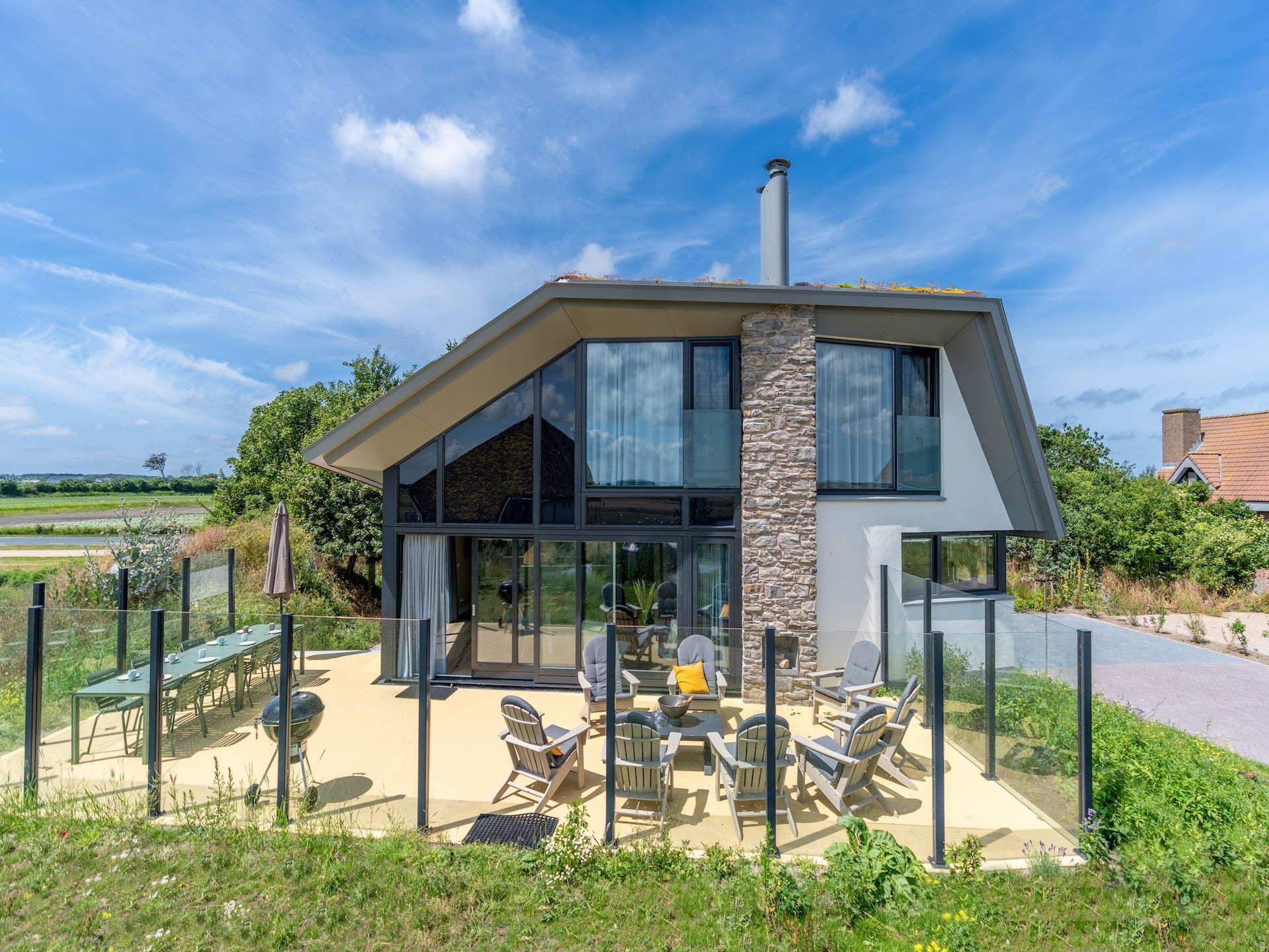 Luxe duurzame natuurvilla met hottub in De Waal - foto 2