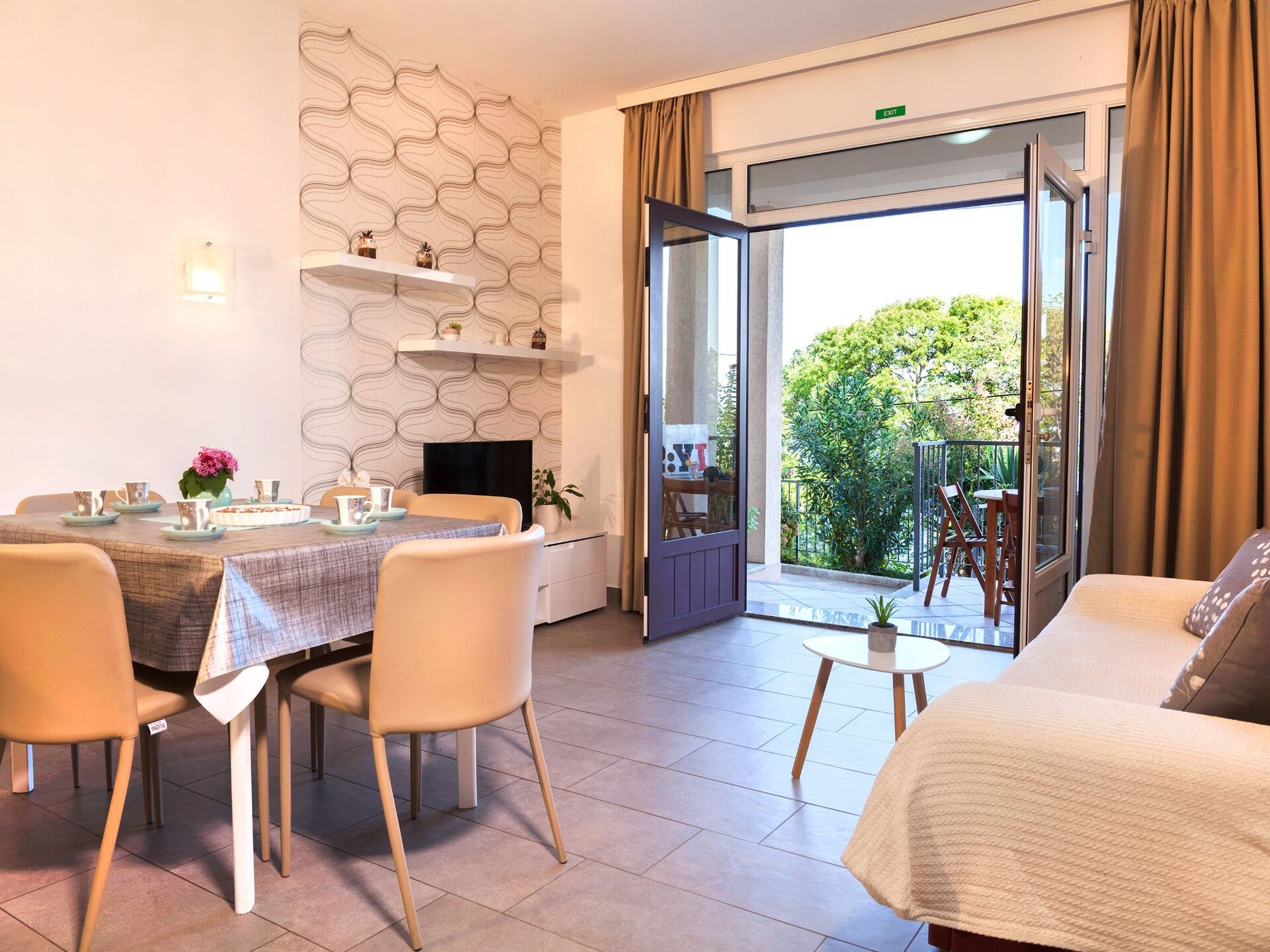 Splendid Beachfront Medveja Apartments - One Bedroom Apartment with Terrace and Sea View 4 - foto 8