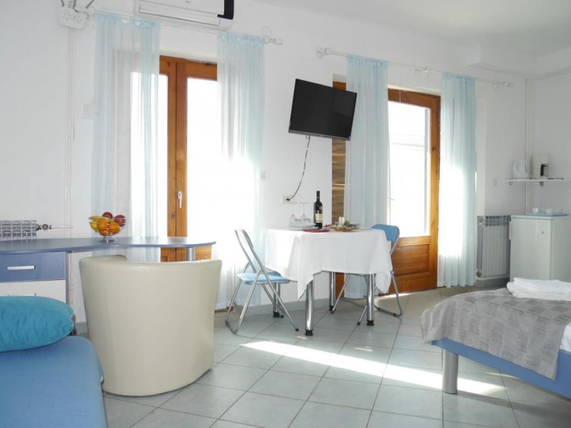 Aan het strand: Sfeervol studio-appartement in Dugi Rat - foto 2