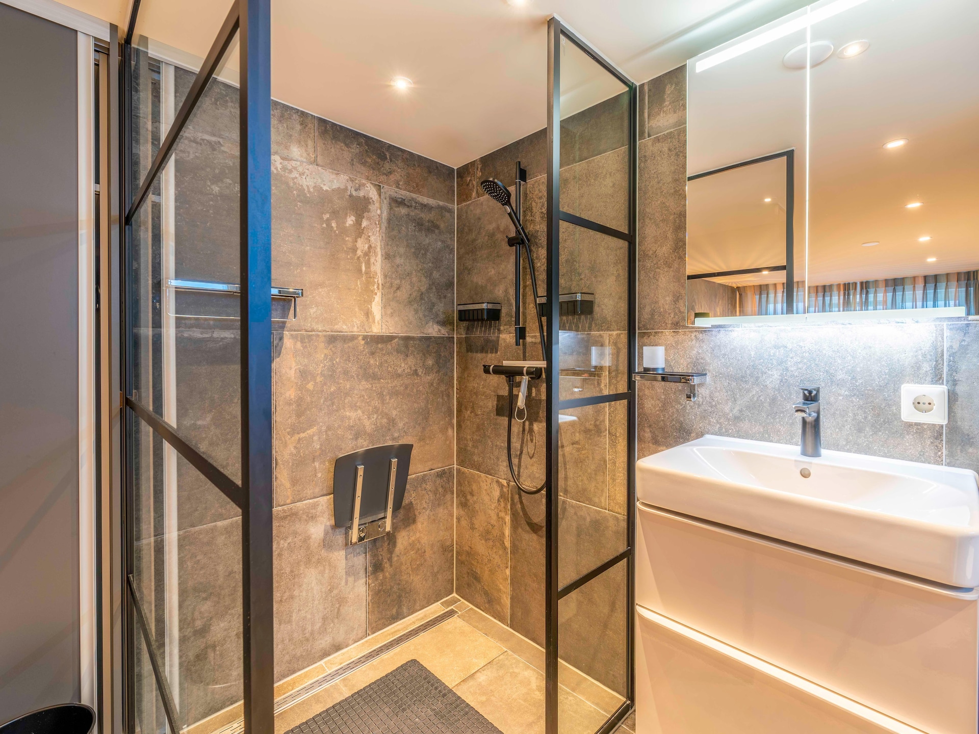 Huis Ter Duin: Luxe vakantiewoning met omheinde tuin in bosrijk De Koog - foto 20