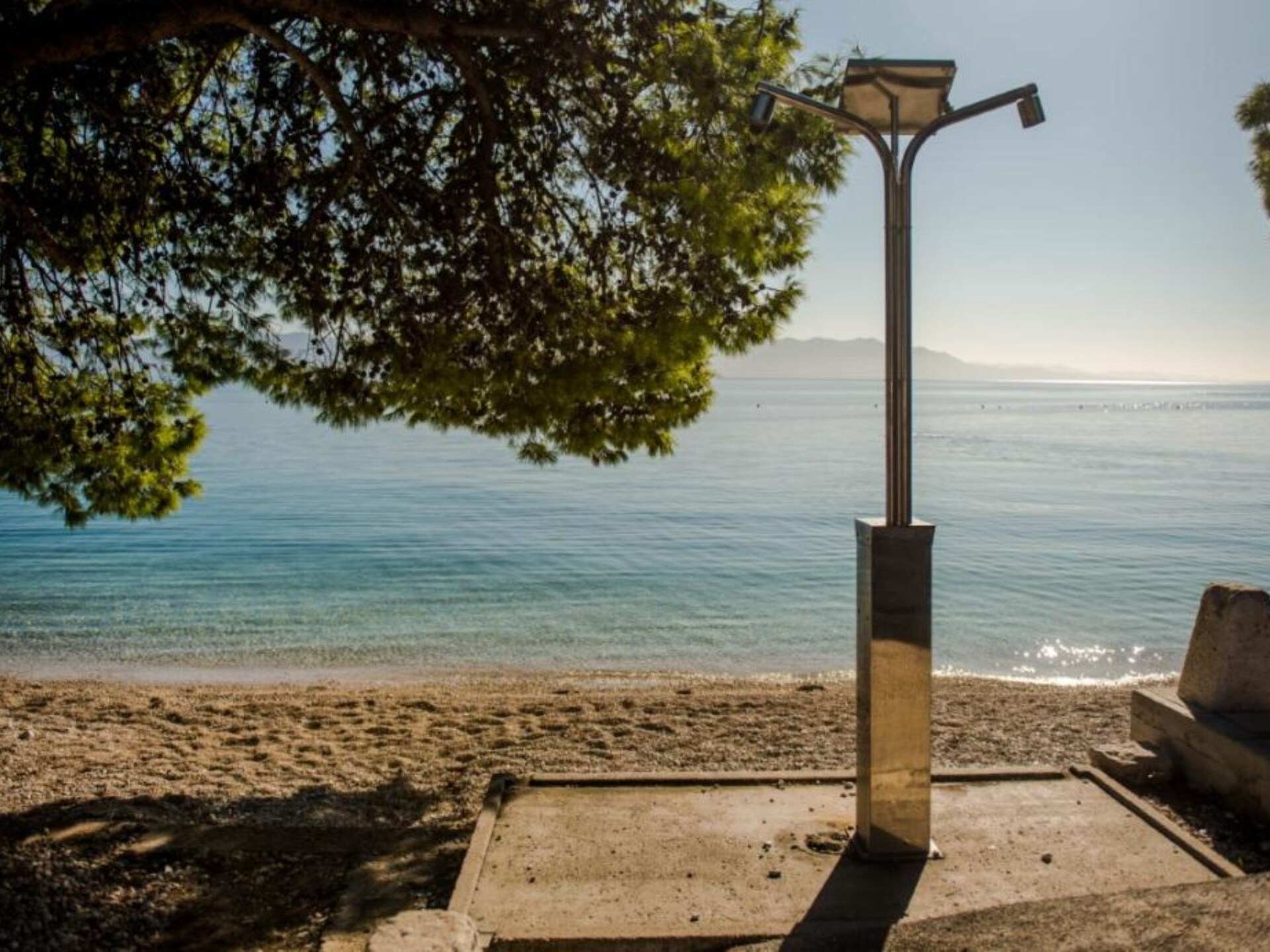 Aan het strand: Comfortabel appartement in Zaostrog voor 5 personen - foto 8