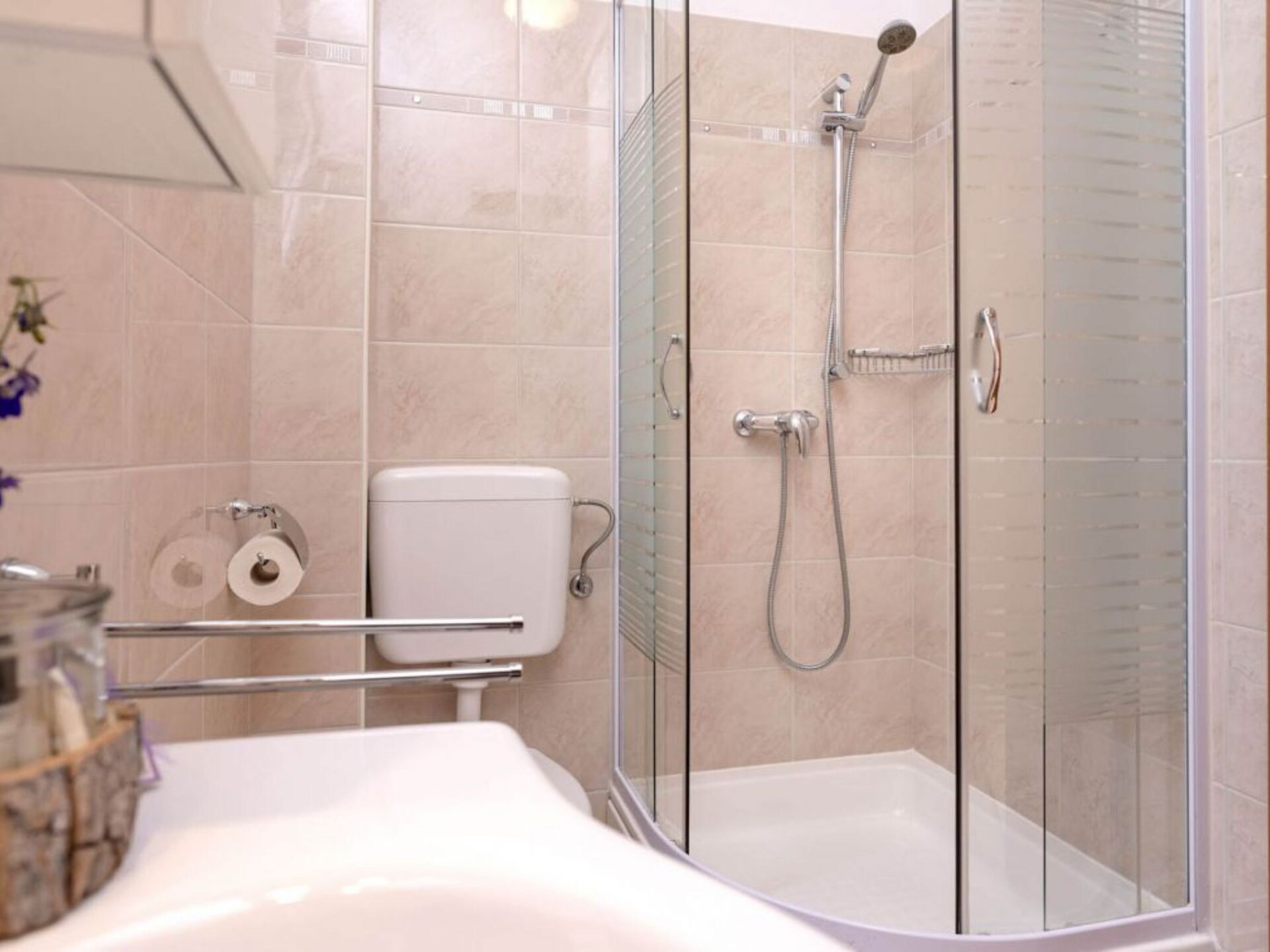 Luxe appartement met balkon en zeezicht in Vrboska, vlakbij het strand - foto 15