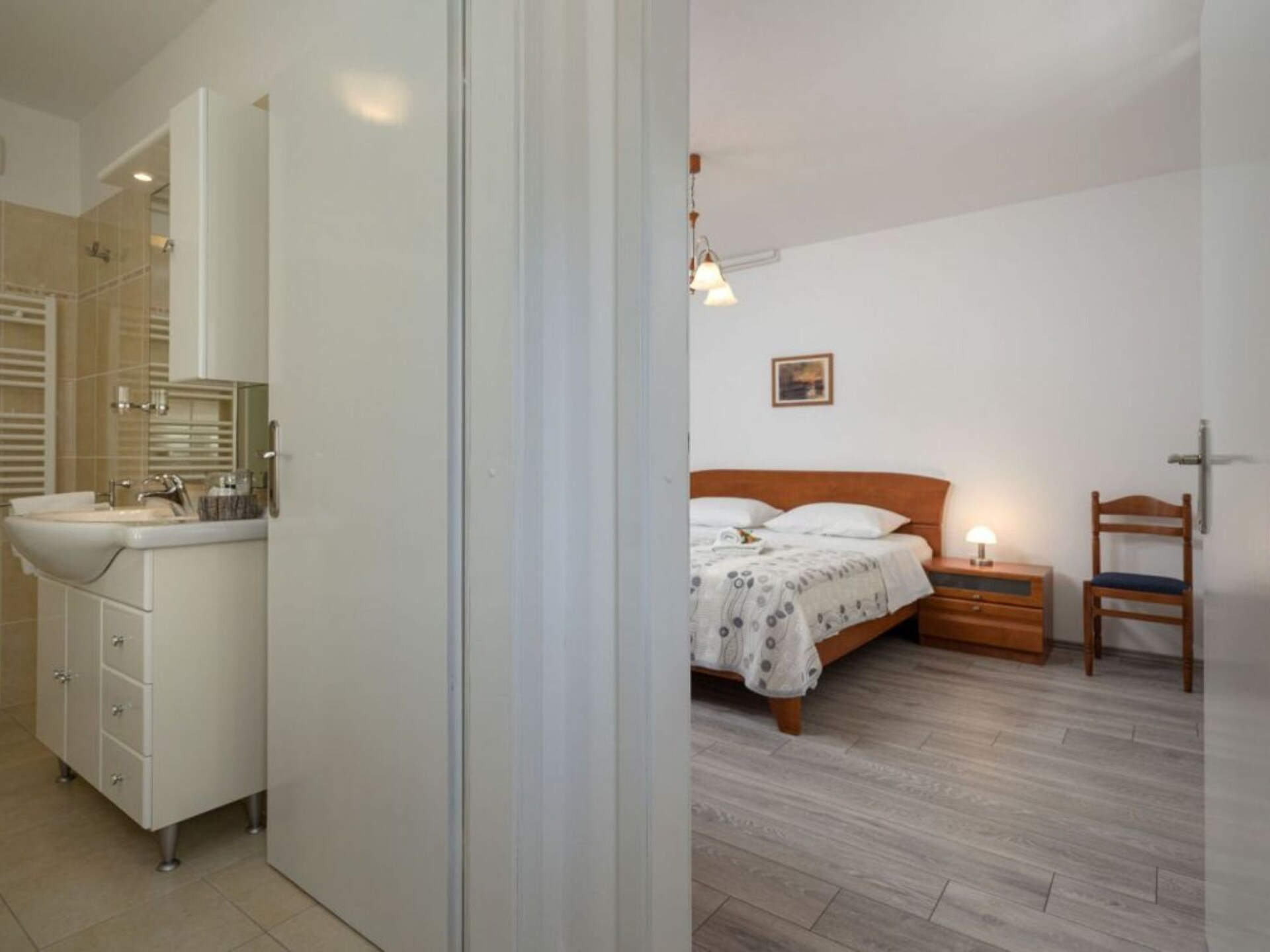 Appartement met terras en zeezicht voor 2 personen in Vrboska, Hvar - foto 12