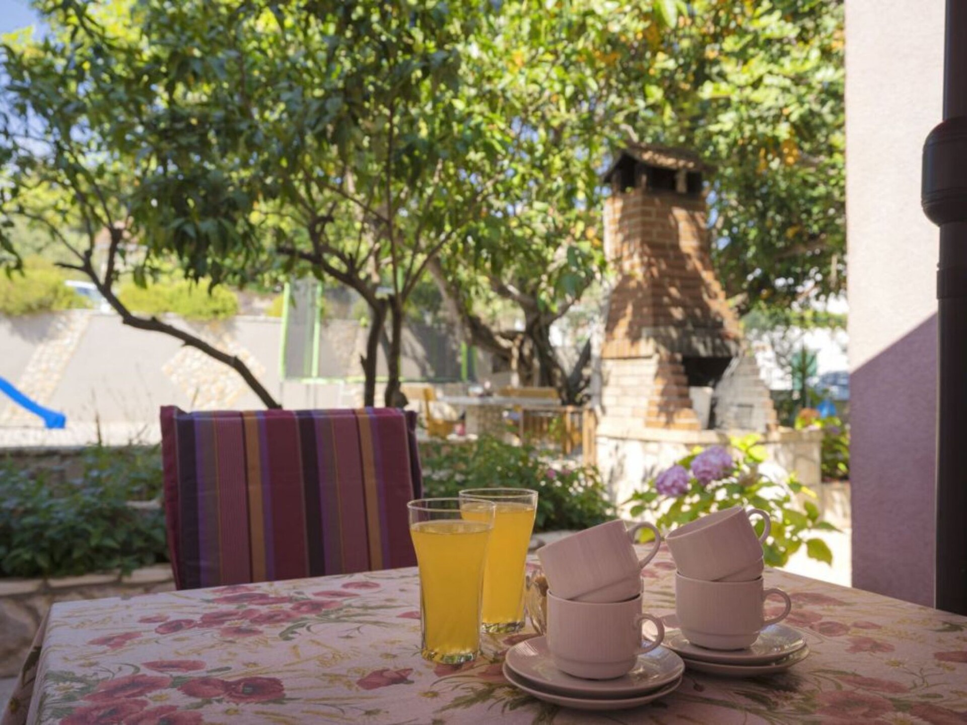 Op 400 m van het strand: Comfortabel appartement in Vrboska - foto 18