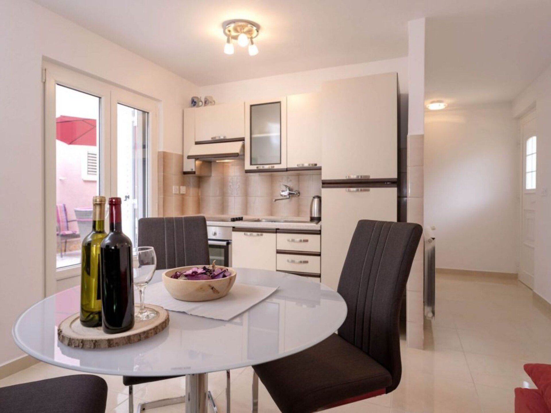 Op 400 m van het strand: Comfortabel appartement in Vrboska - foto 4