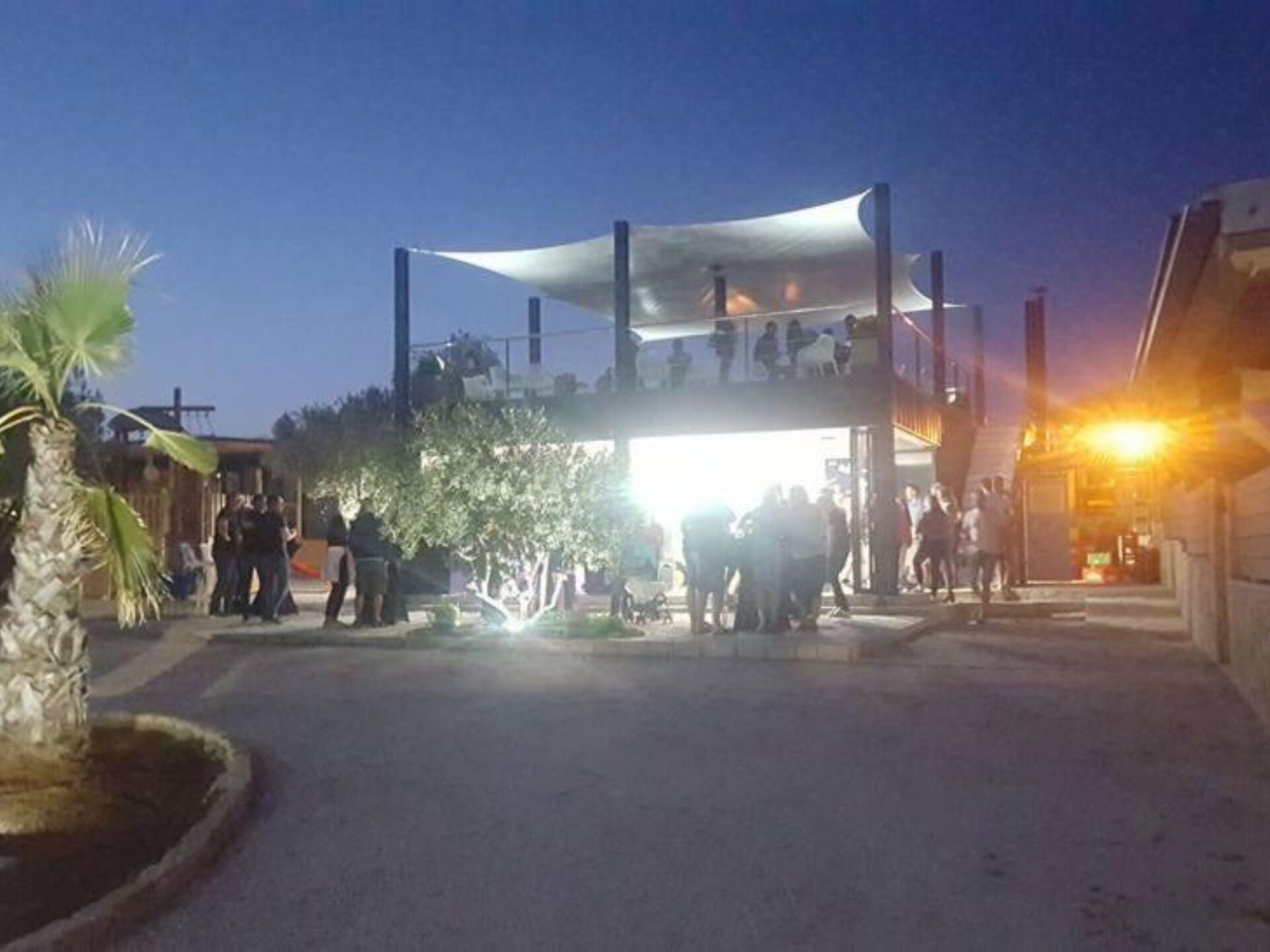 Aan zee: Comfortabele stacaravan voor 6 personen in Pirovac · 24 m² - foto 12