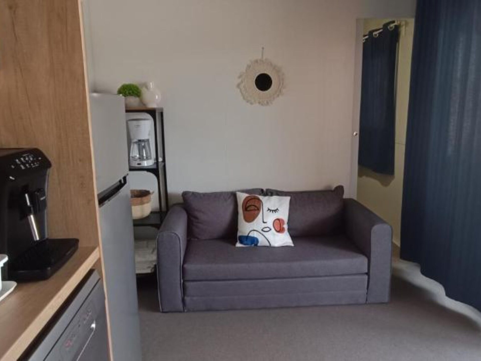Aan zee: Comfortabele stacaravan voor 6 personen in Pirovac · 24 m² - foto 3