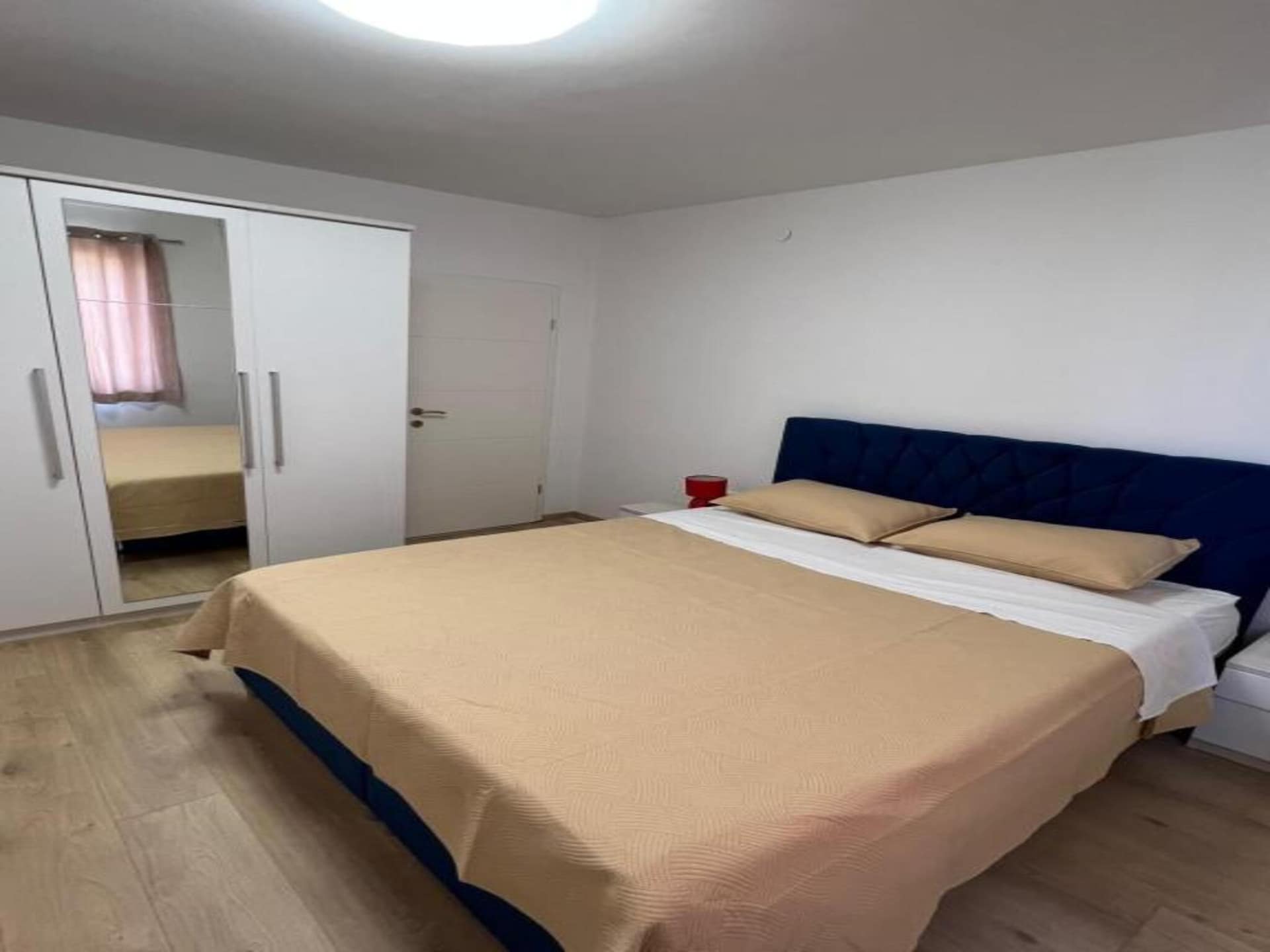 Aan het strand: ruim appartement in Drače voor 9 personen - foto 6