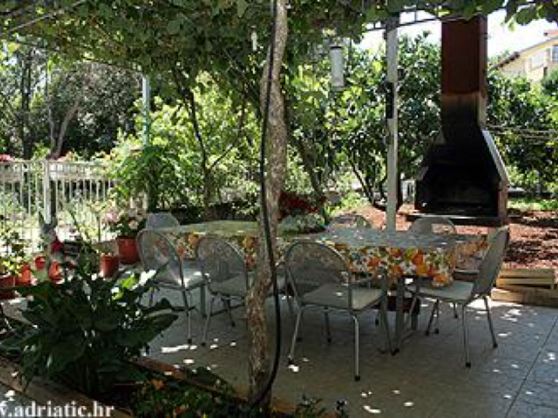Rustiek appartement met terras in Drače, 100 meter van zee - foto 17