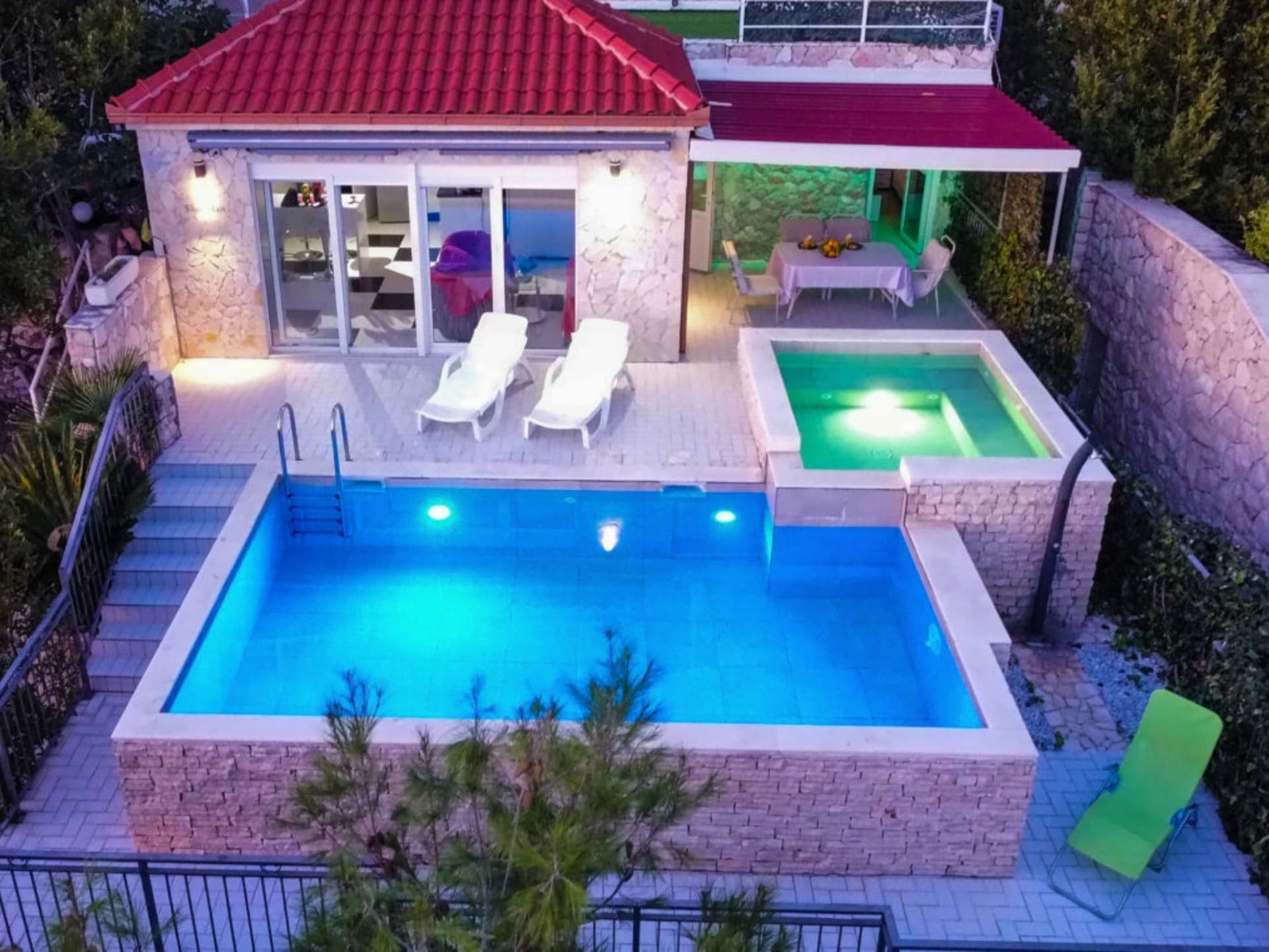 5-persoons appartement in Pisak met privézwembad en zeezicht - foto 16