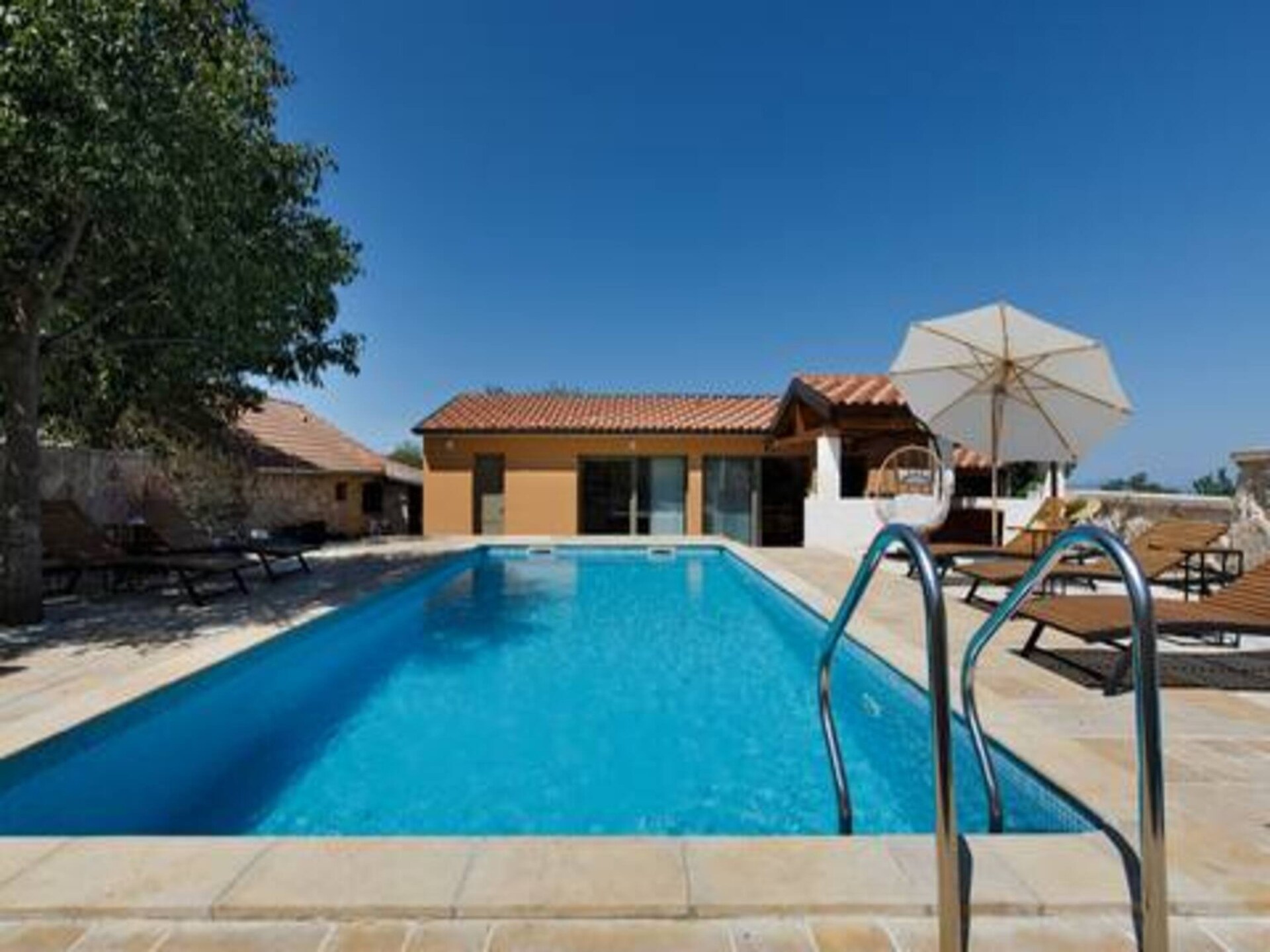 Authentiek stenen vakantiehuis met privézwembad bij Drniš voor 7 personen - foto 27