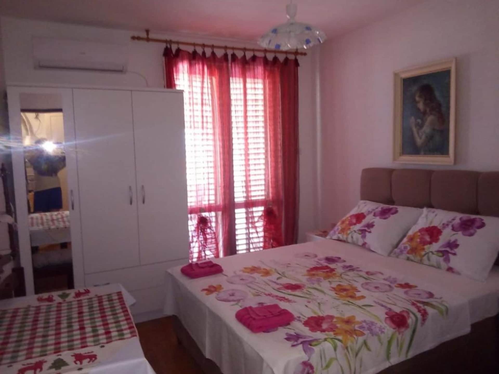 Op 300 m van zee: Comfortabel appartement in Gradac voor 3 personen - foto 4