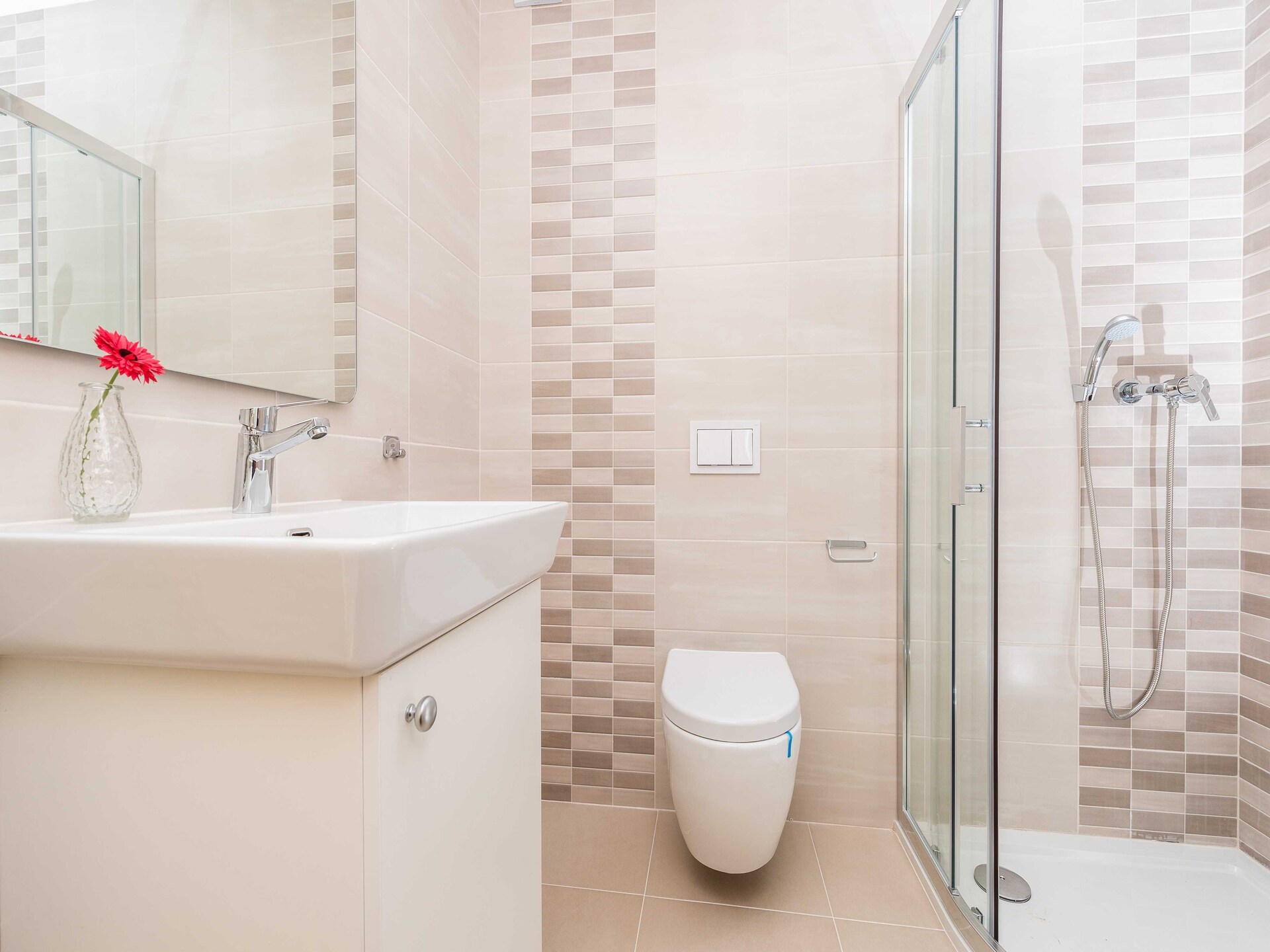 Villa met privézwembad en modern design in Debeljak - foto 46