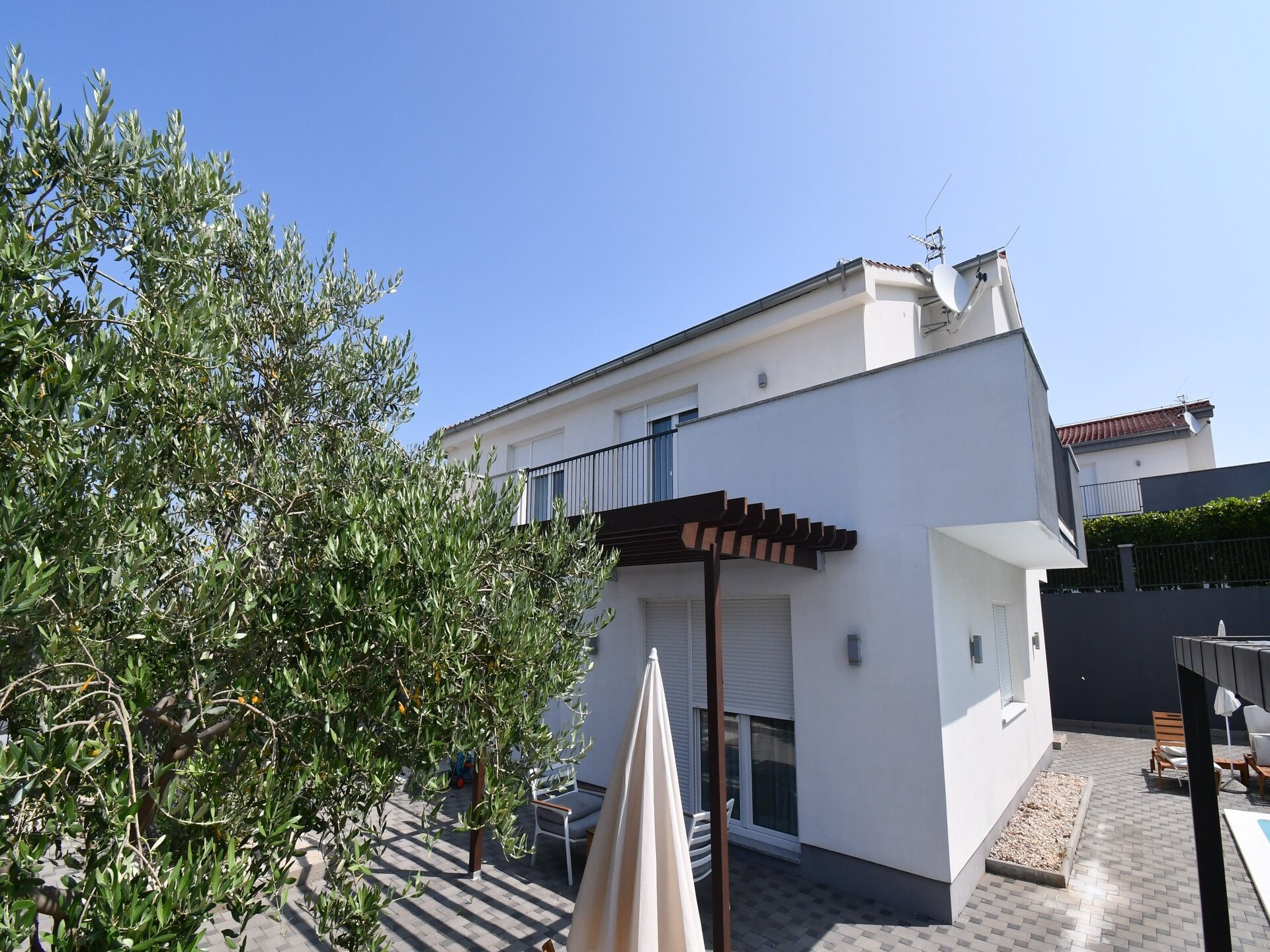 Luxe designvilla met privézwembad en zeezicht in Debeljak, Kroatië - foto 66