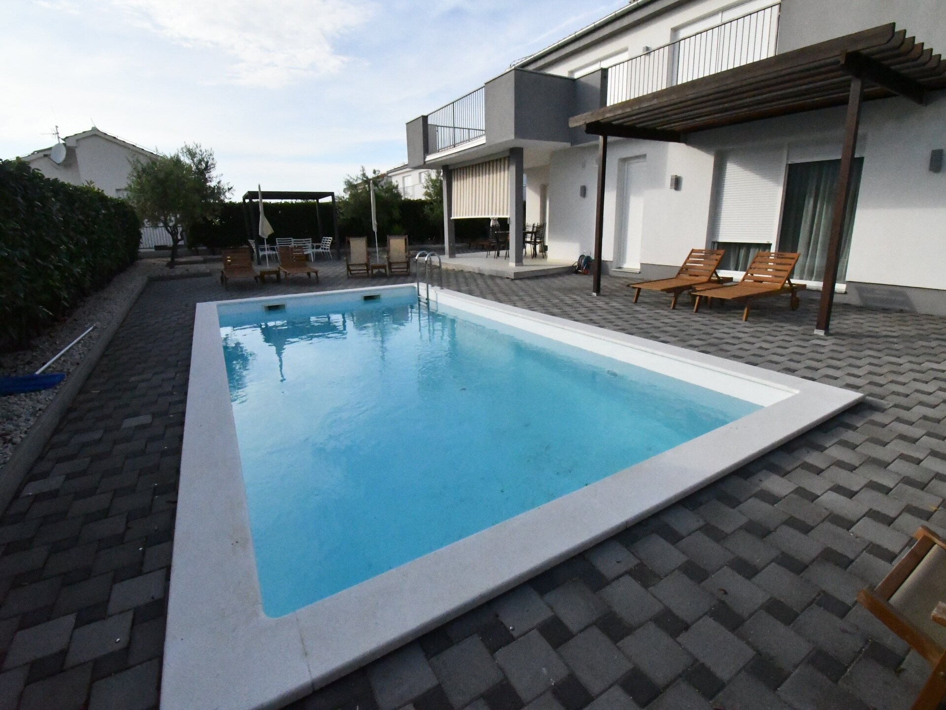 Privézwembad en modern design in luxe villa in Debeljak - foto 59