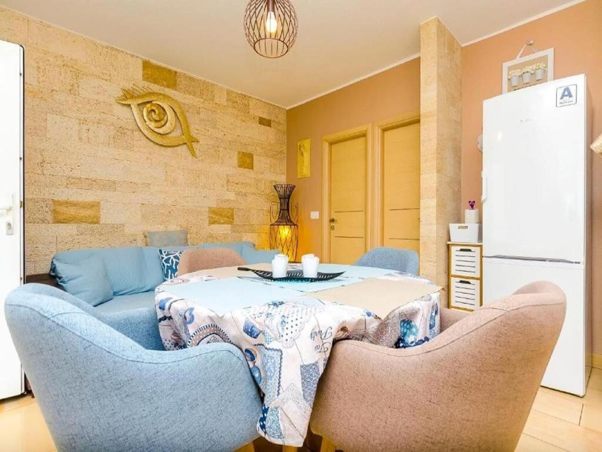 Rustiek appartement aan zee voor 6 personen in Okrug Gornji, vlakbij Trogir - foto 1