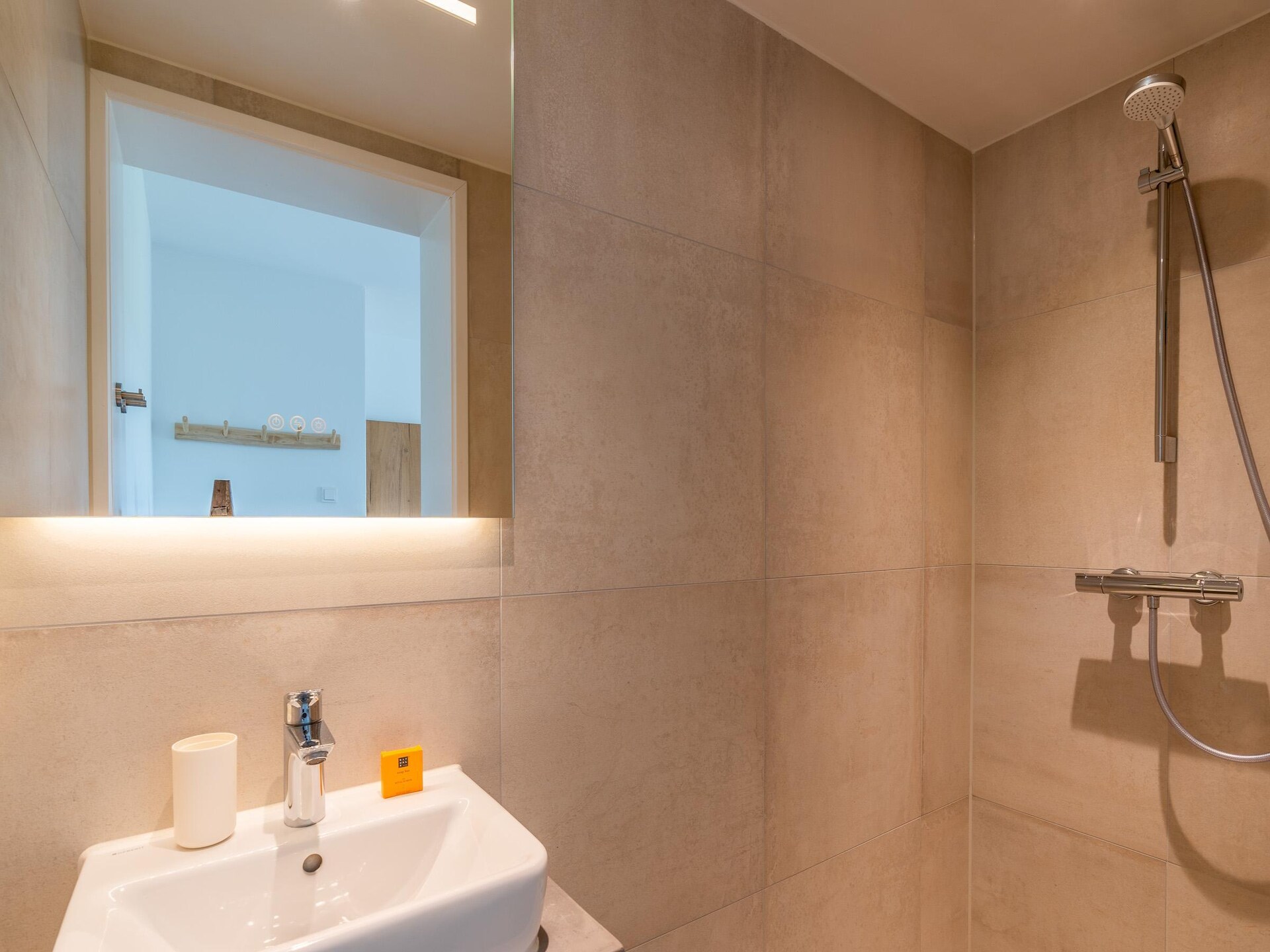Luxe 10-persoons bosvilla met wellness in De Koog, 1km van strand - foto 19