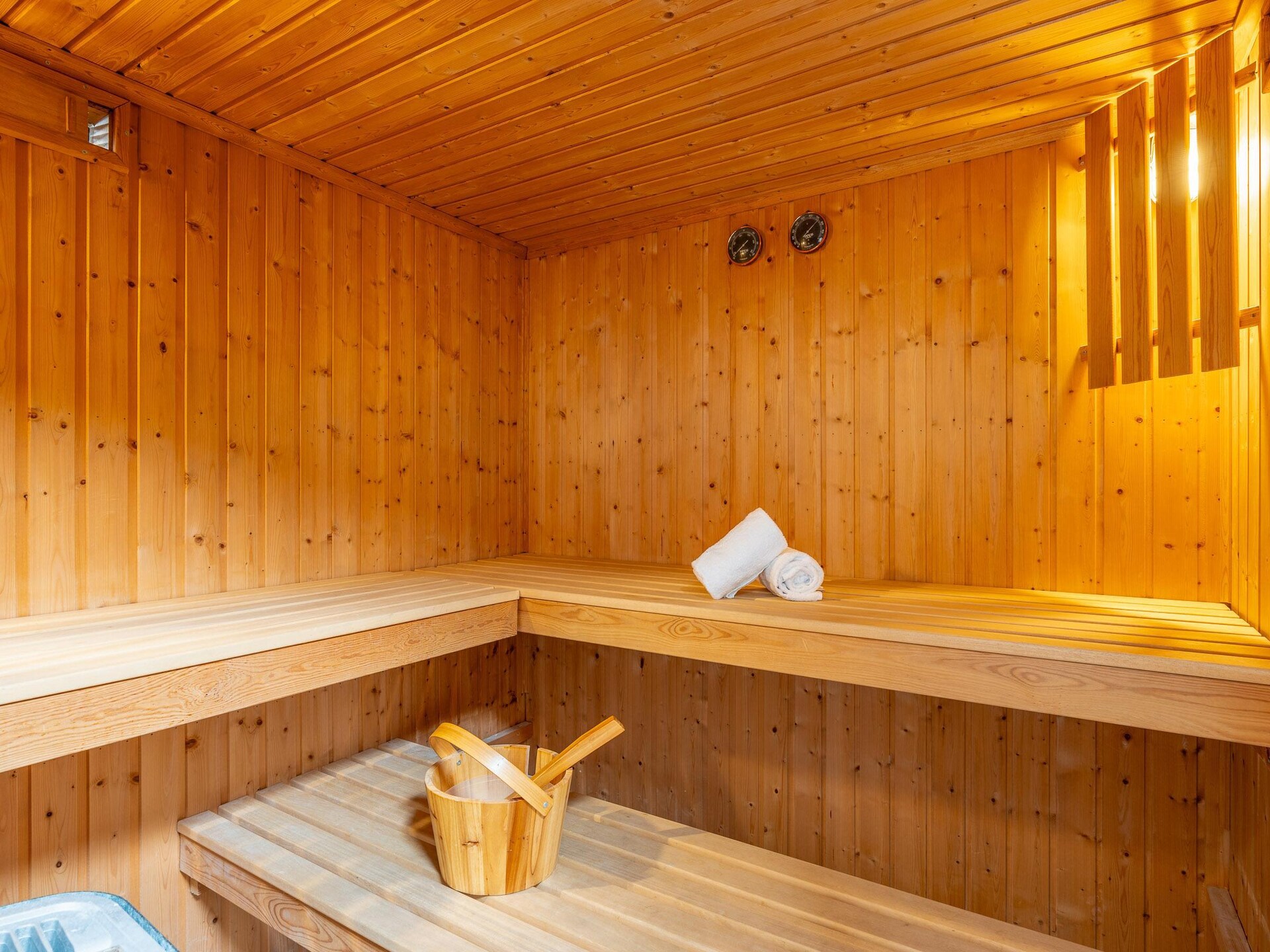 Luxe 10-persoons bosvilla met wellness in De Koog, 1km van strand - foto 28