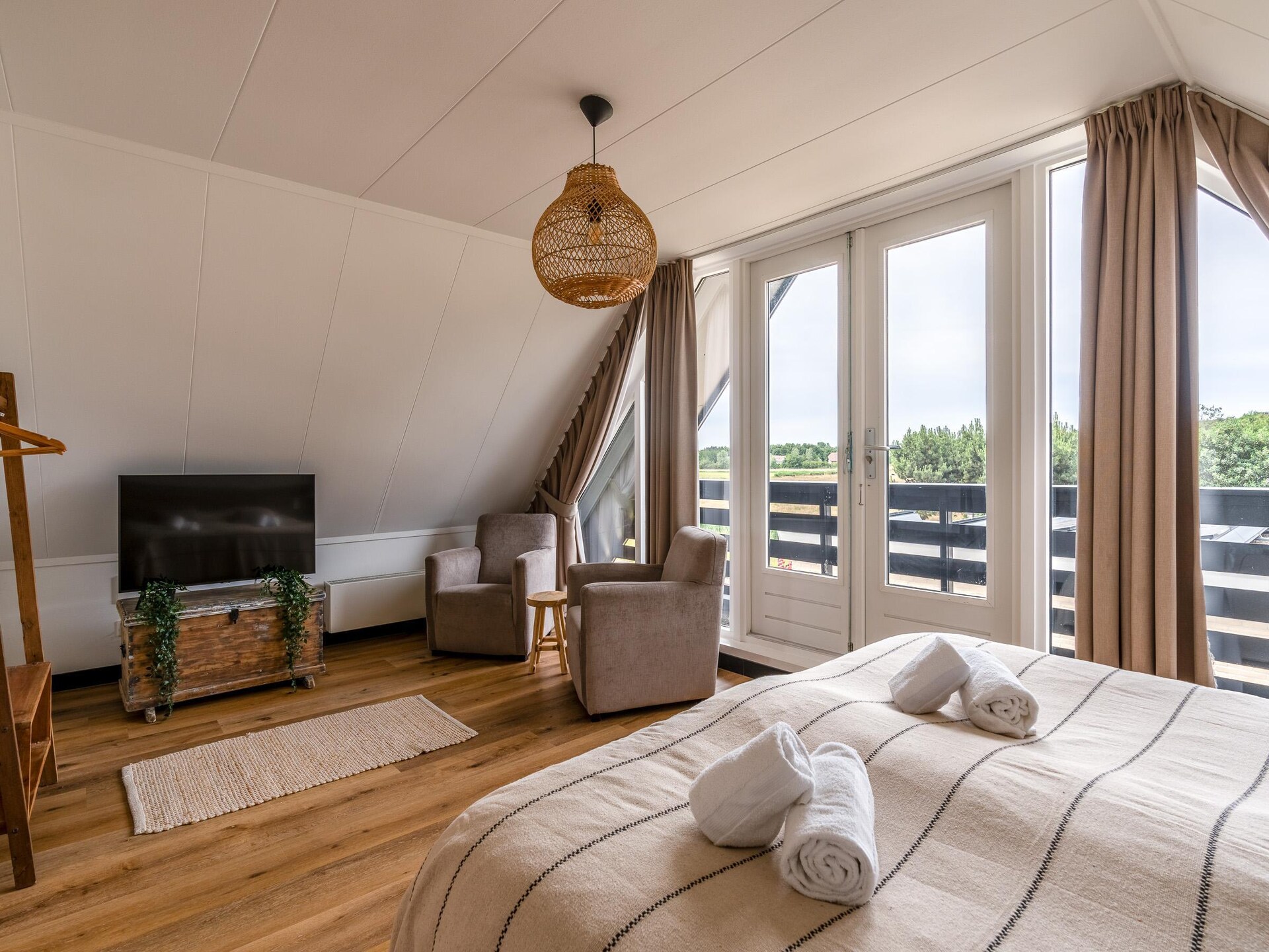Luxe 10-persoons bosvilla met wellness in De Koog, 1km van strand - foto 16
