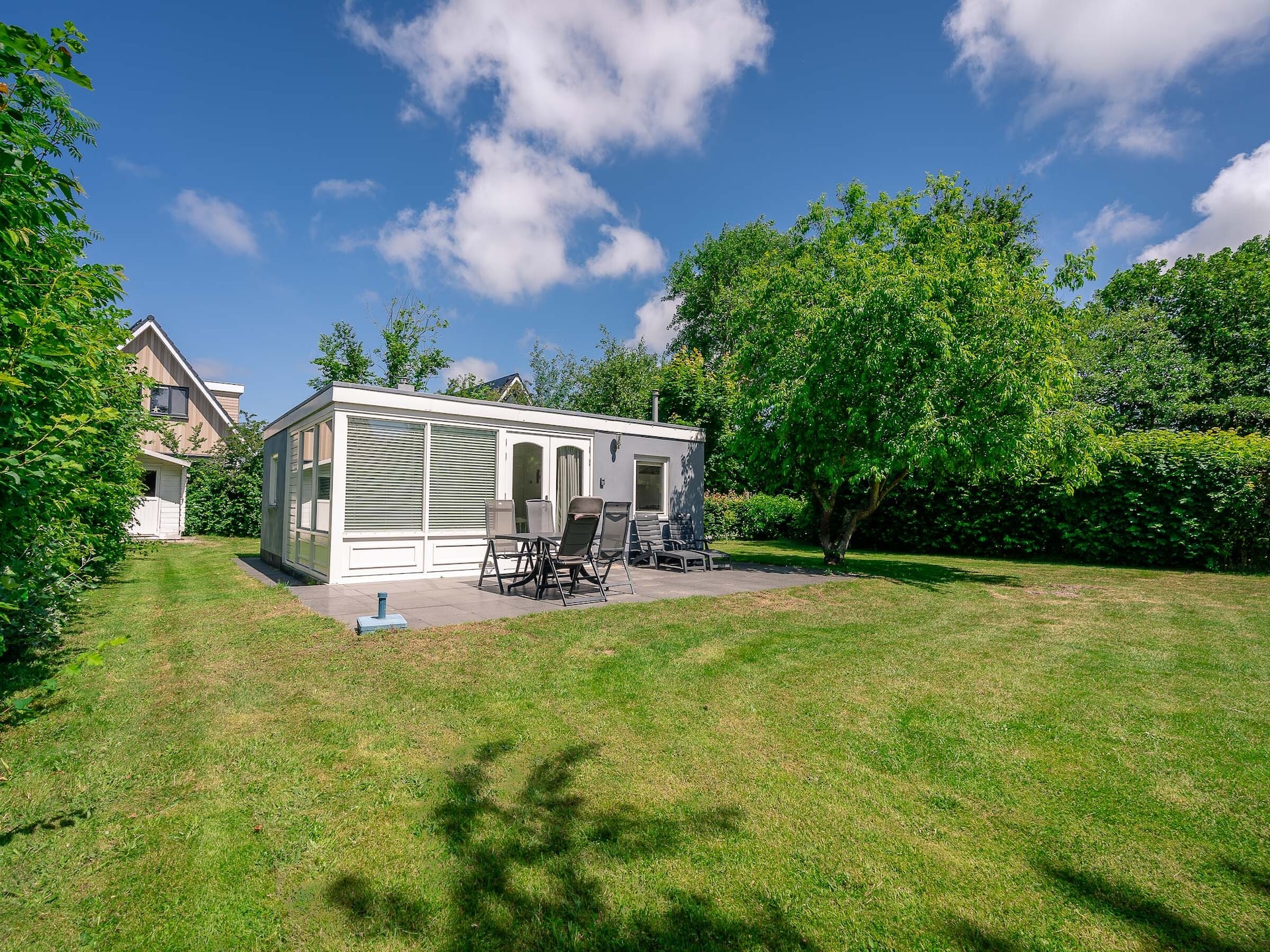 Vrijstaande bungalow voor 4 in de bossen van De Koog met omheinde tuin - foto 3