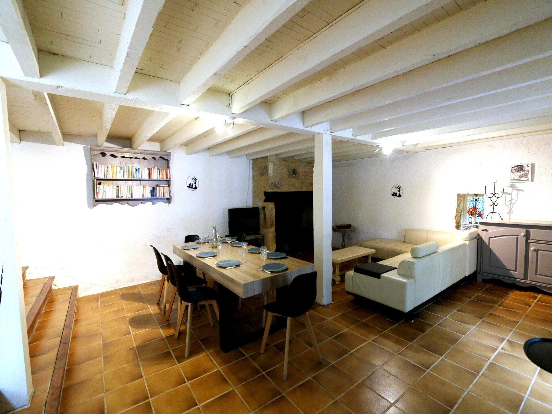 Ruim vakantiehuis met zwembad en panoramisch uitzicht bij Blanquefort-sur-Briolance - foto 10