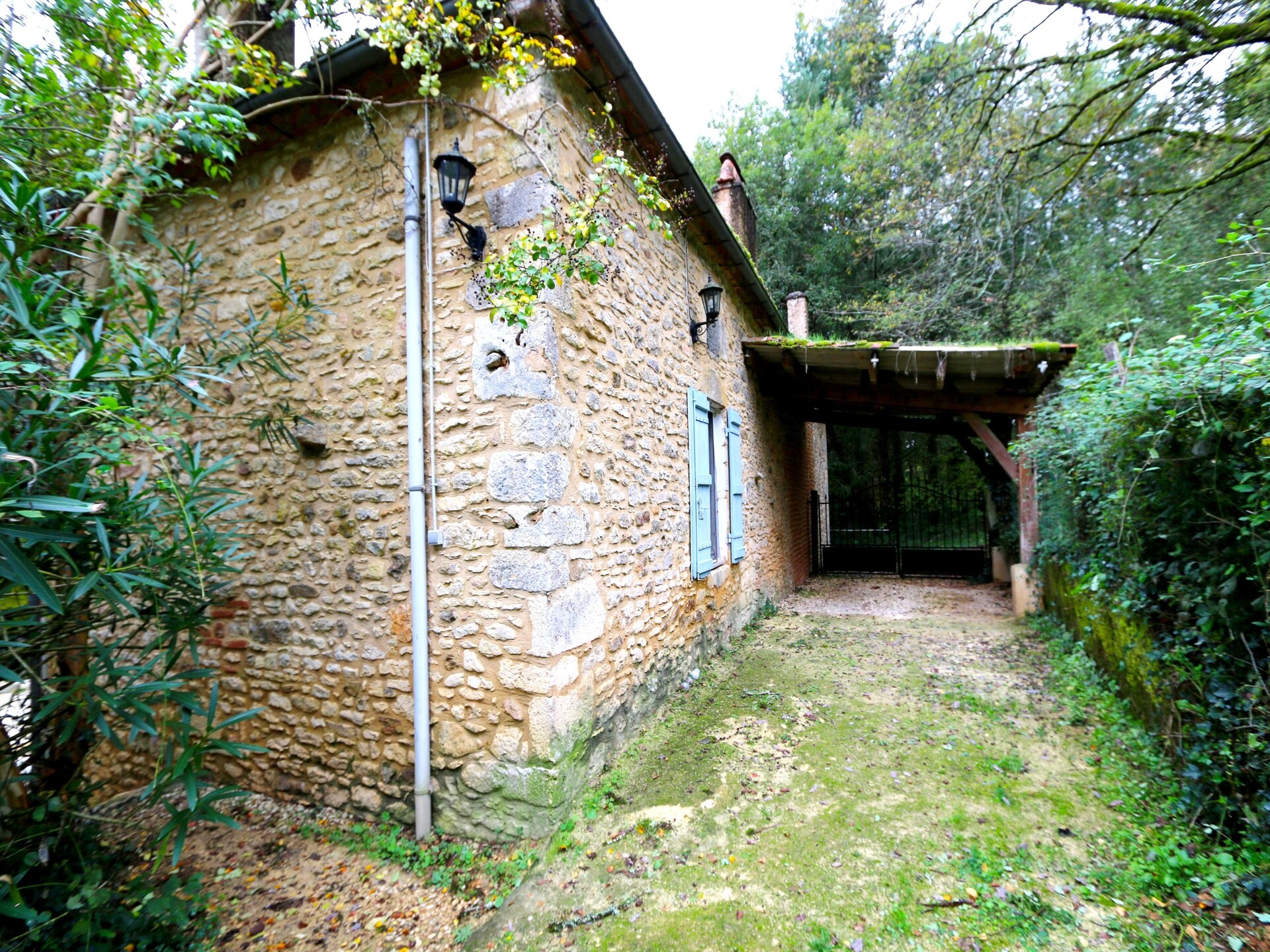Ruim vakantiehuis met zwembad en panoramisch uitzicht bij Blanquefort-sur-Briolance - foto 6