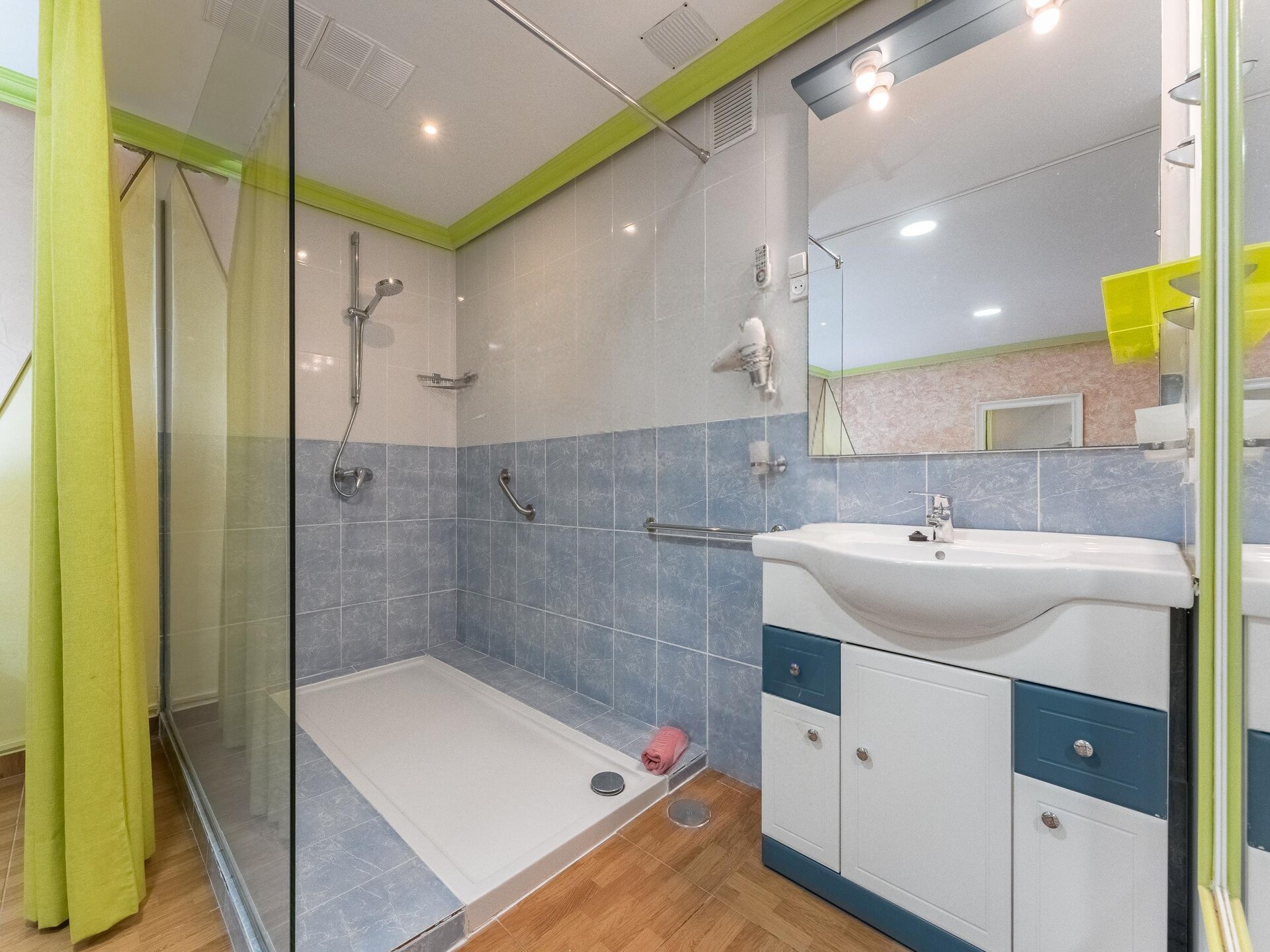 Licht appartement in El Médano met tuinzicht, 220m van het strand - foto 20