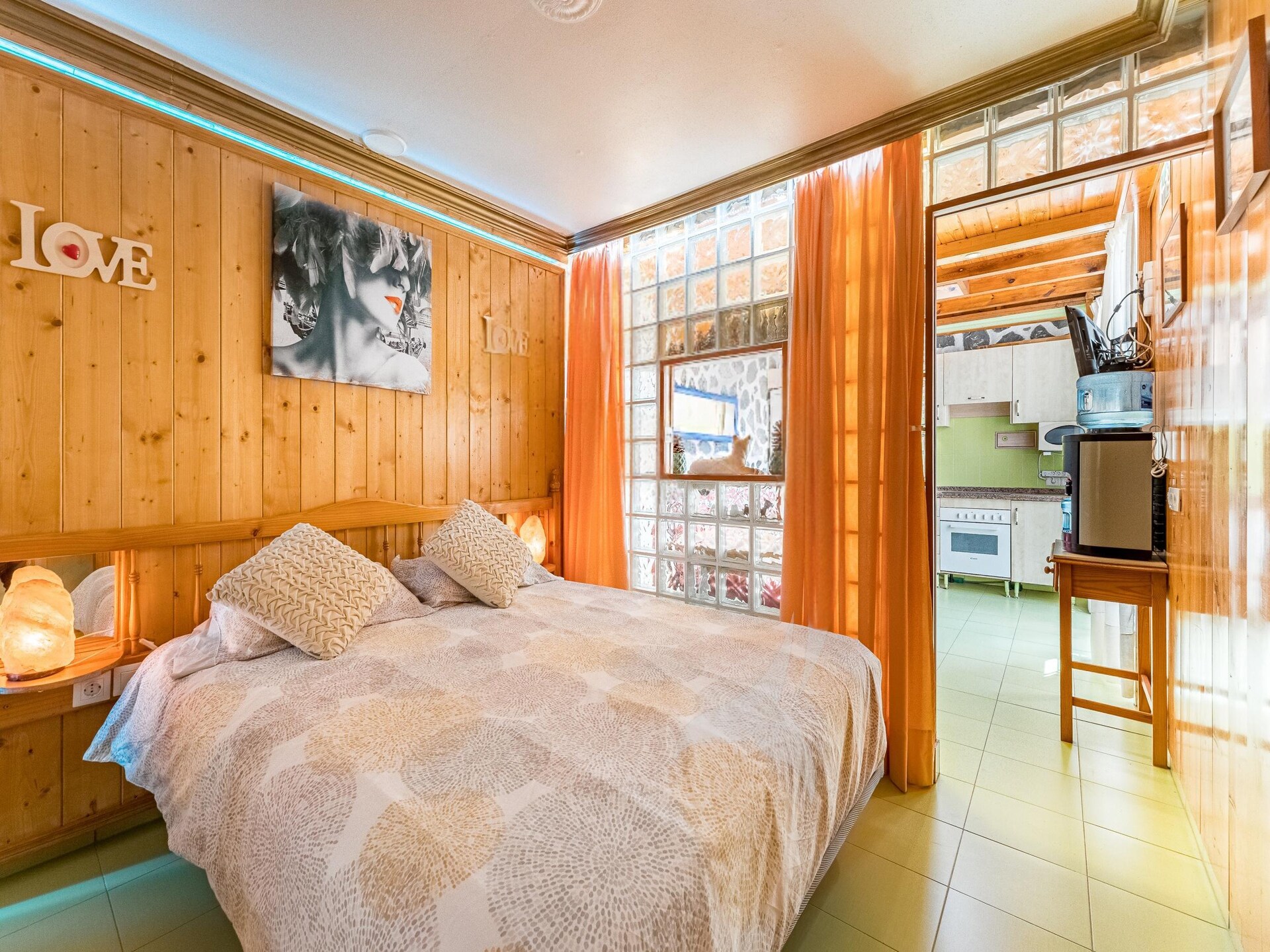 Appartement aan zee in El Médano – zwembad, tuin & 220m van het strand - foto 8