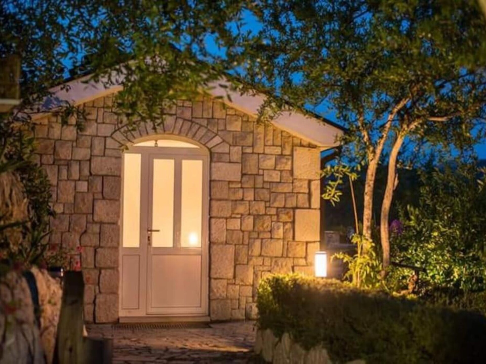 Luxe appartement met meerzicht en privéstrand in Ploce - foto 34