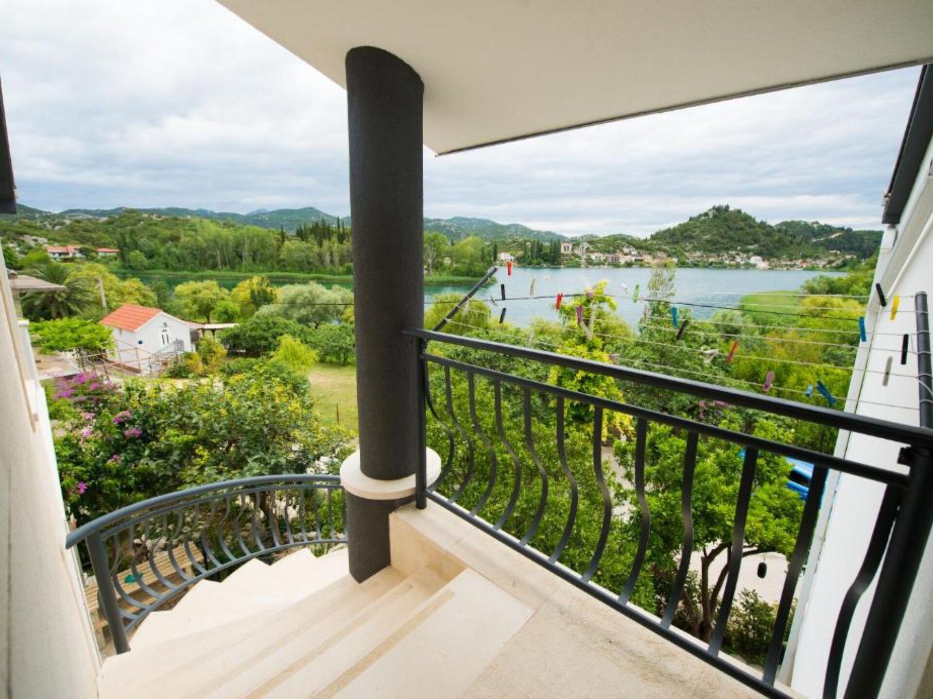 Luxe appartement met meerzicht en privéstrand in Ploce - foto 27