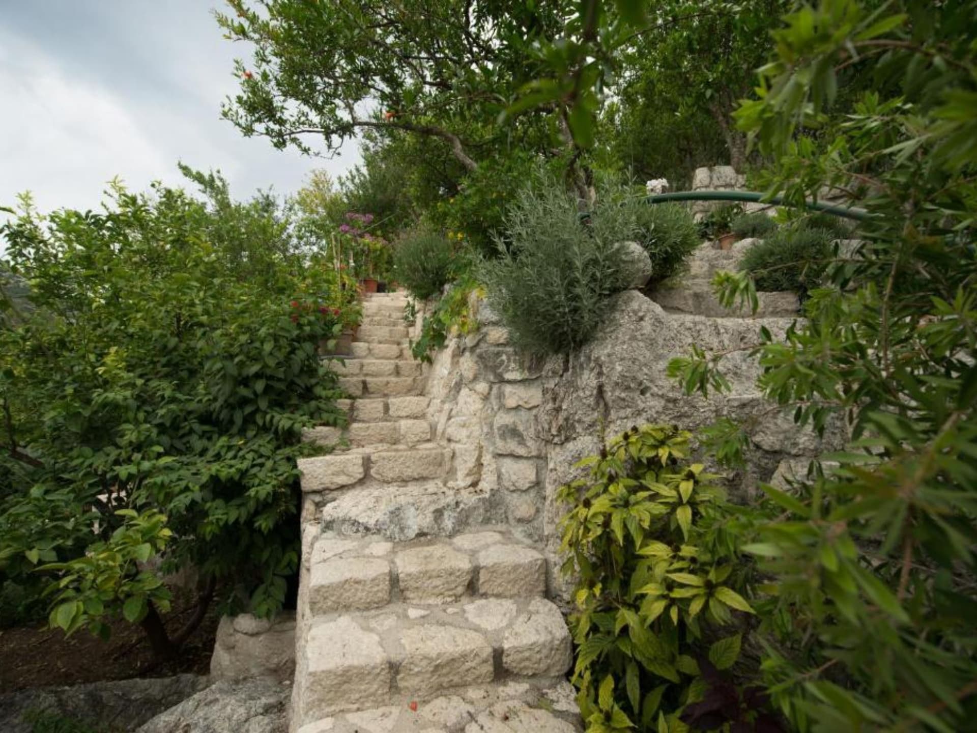 Licht appartement met meerzicht en privéstrand in Ploce - foto 38