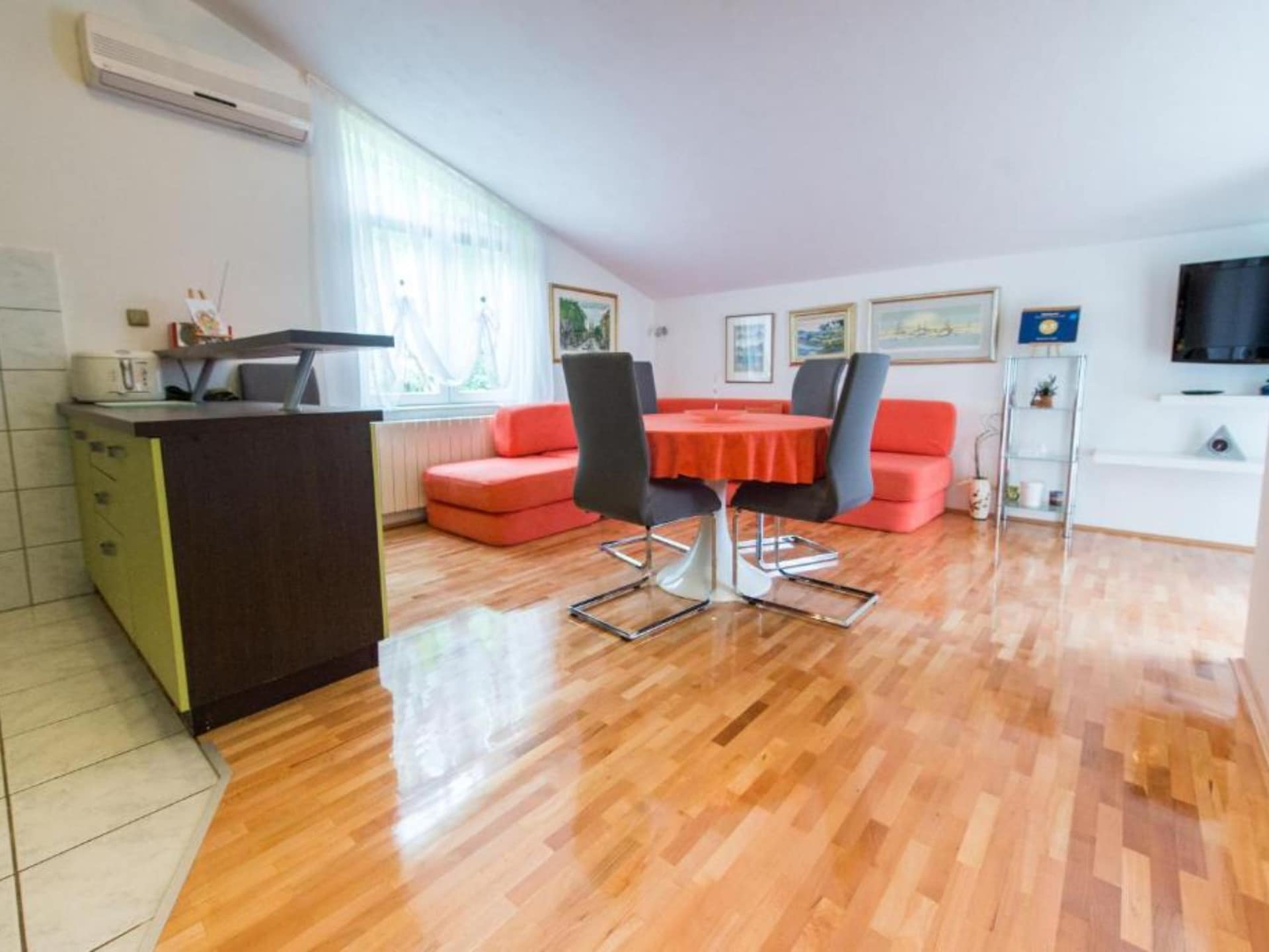 Licht appartement met meerzicht en privéstrand in Ploce - foto 6