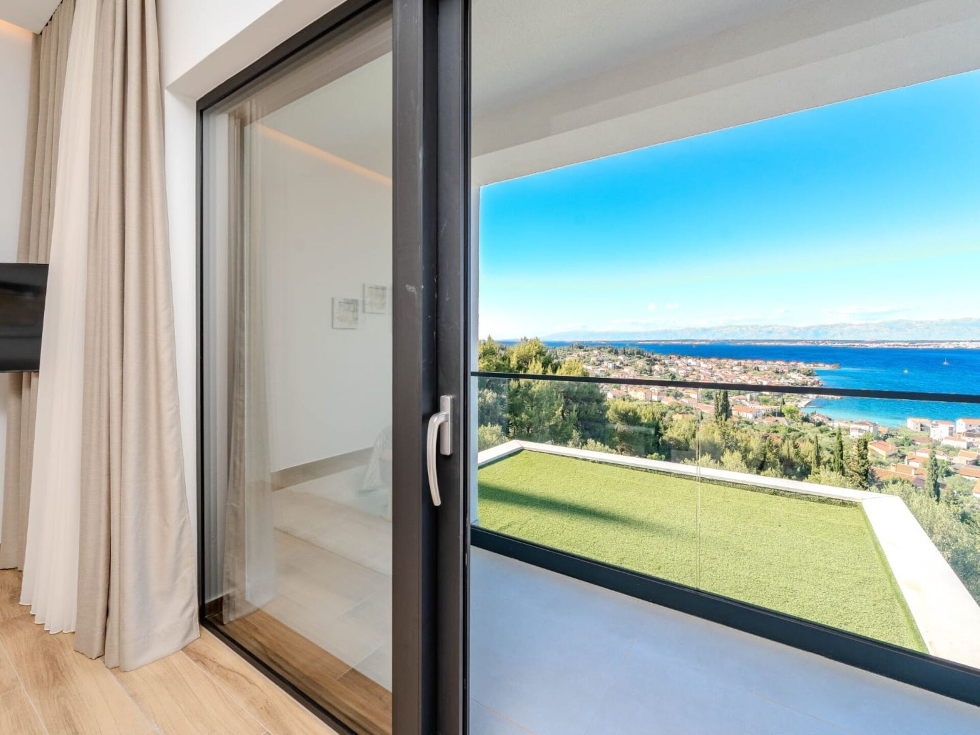 Modern vakantiehuis aan zee op Ugljan voor 8 personen - foto 78