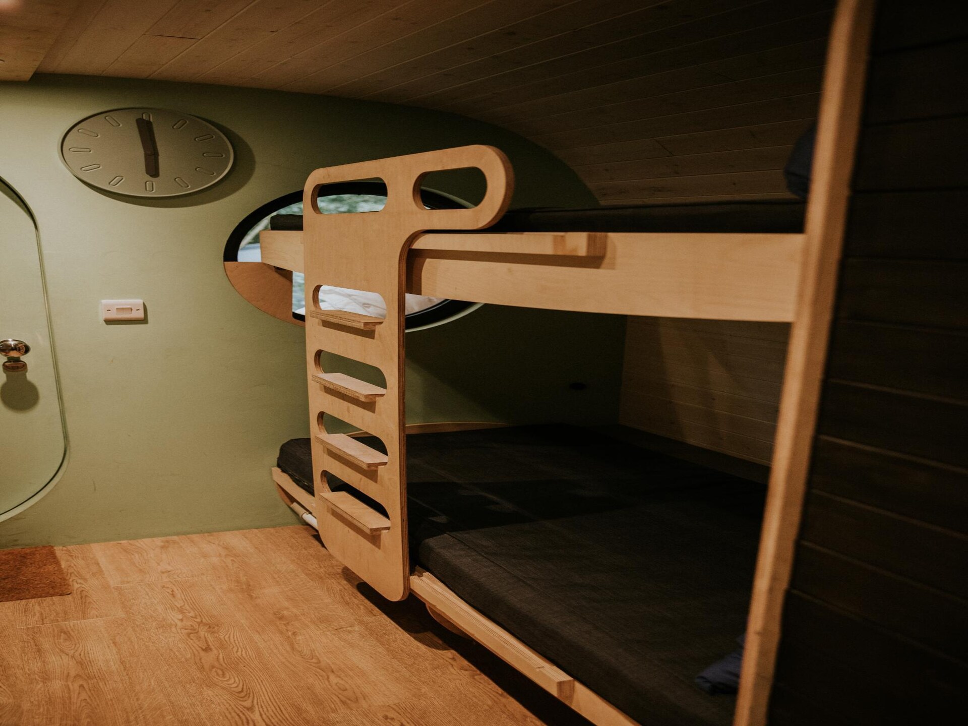 Skycabin Balkbrug: uniek boomhutverblijf voor 4 personen in Overijssel - foto 19