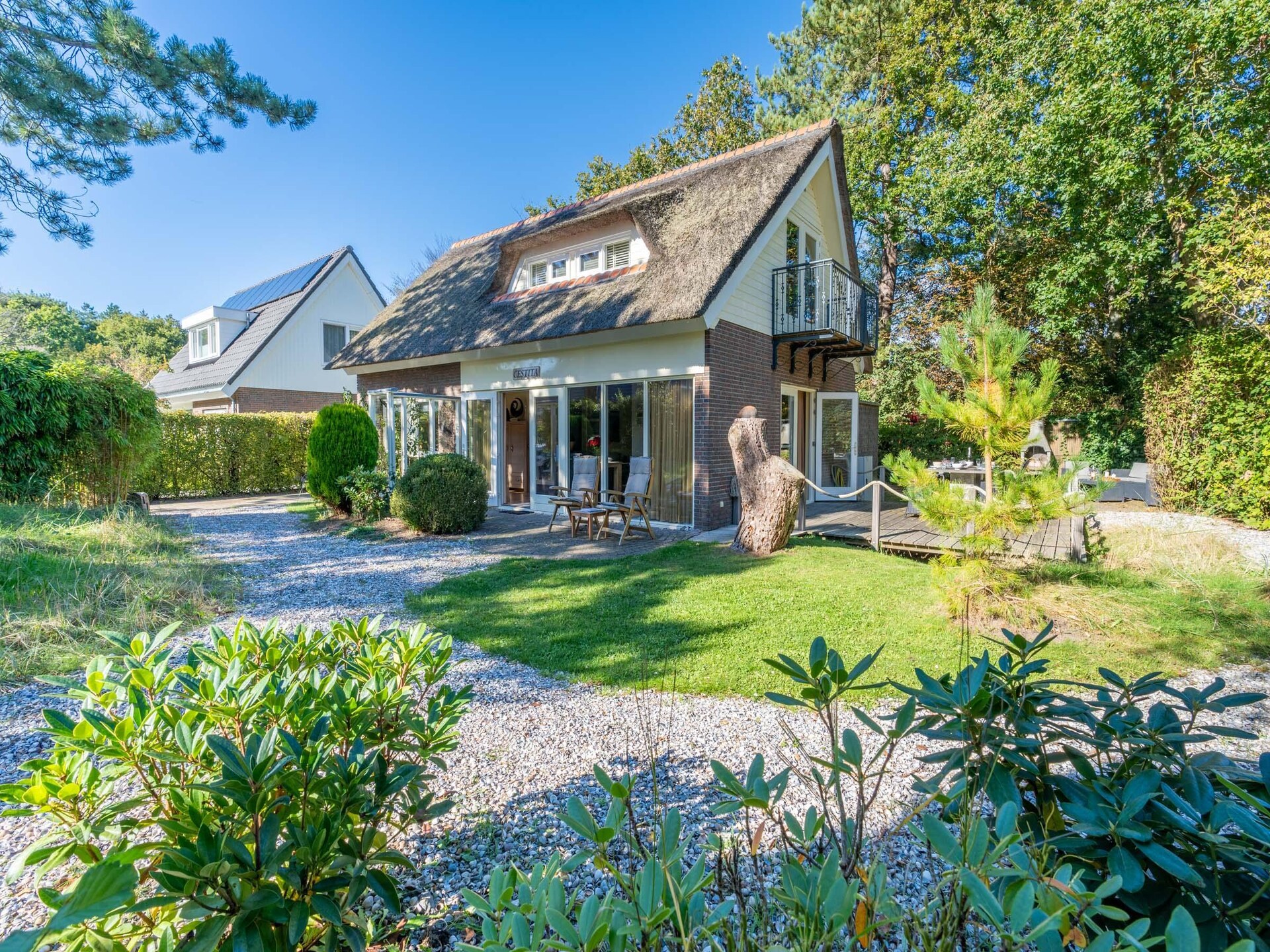 Sfeervol rietgedekt landhuis in bosrijke omgeving op Texel - foto 2