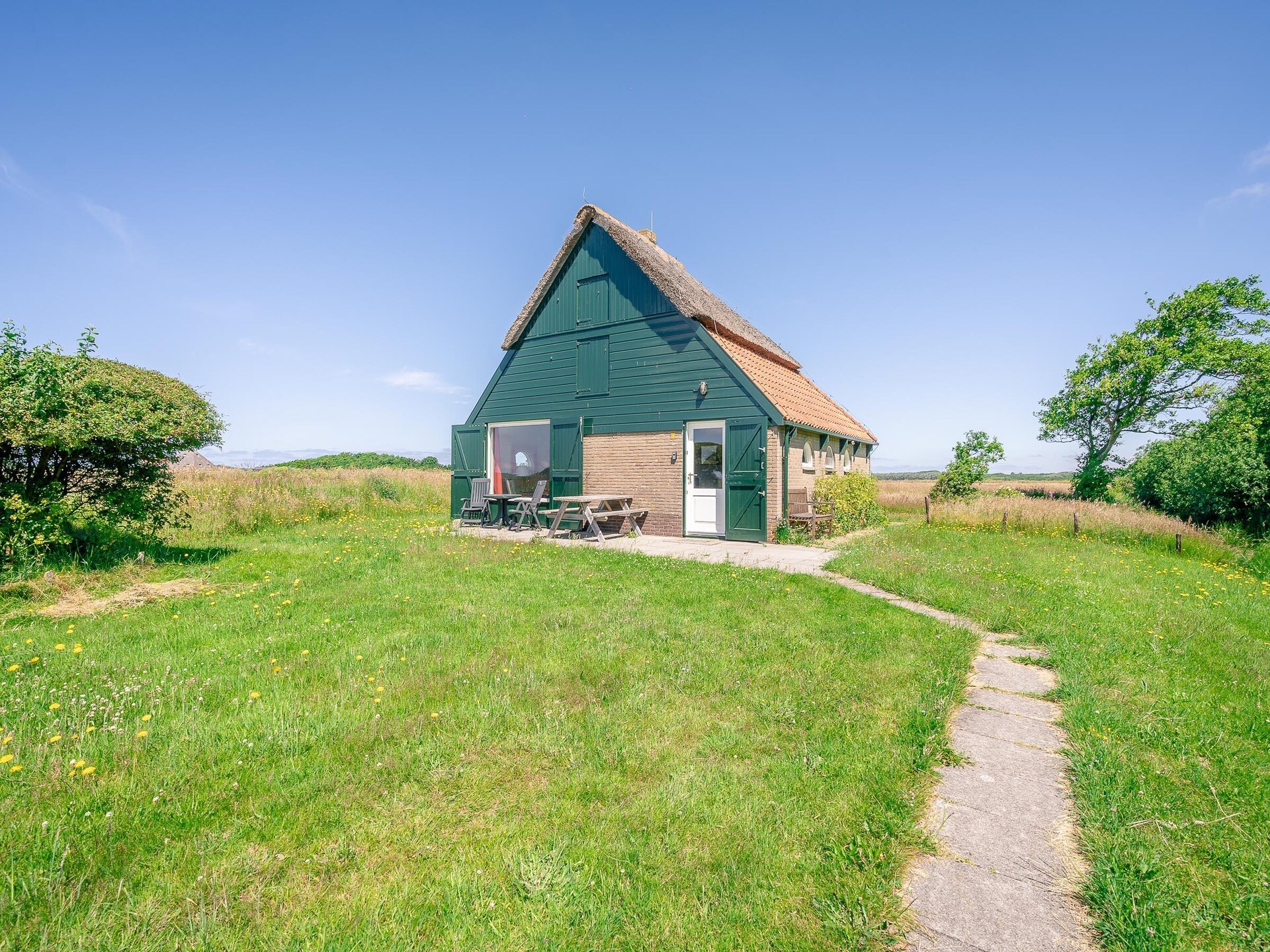 De Boet Waalenburg: uniek overnachten in originele schapenboet op Texel - foto 12