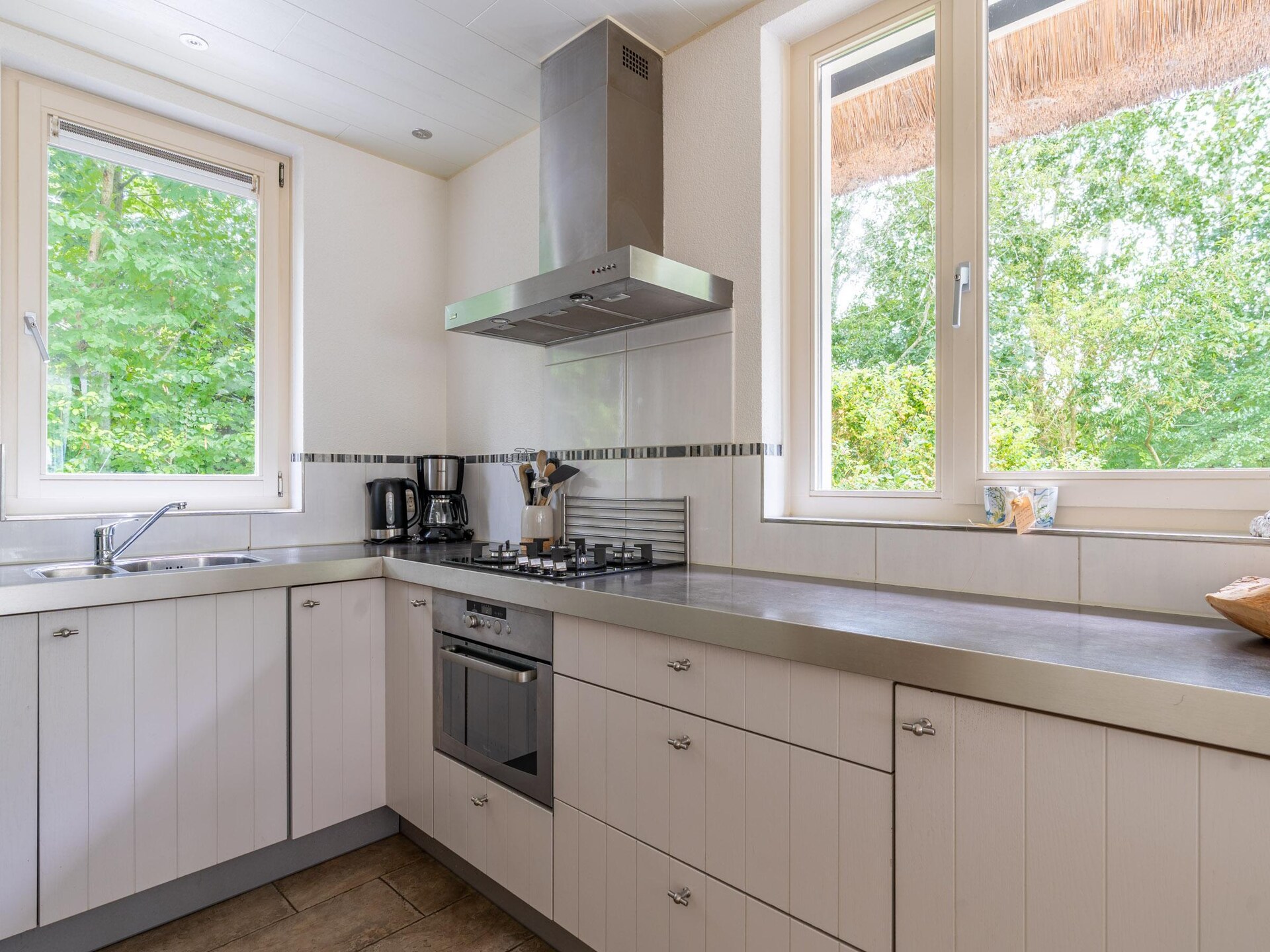 Sfeervol landhuis Eb & Vloed: rust en privacy in het bos bij De Koog - foto 10