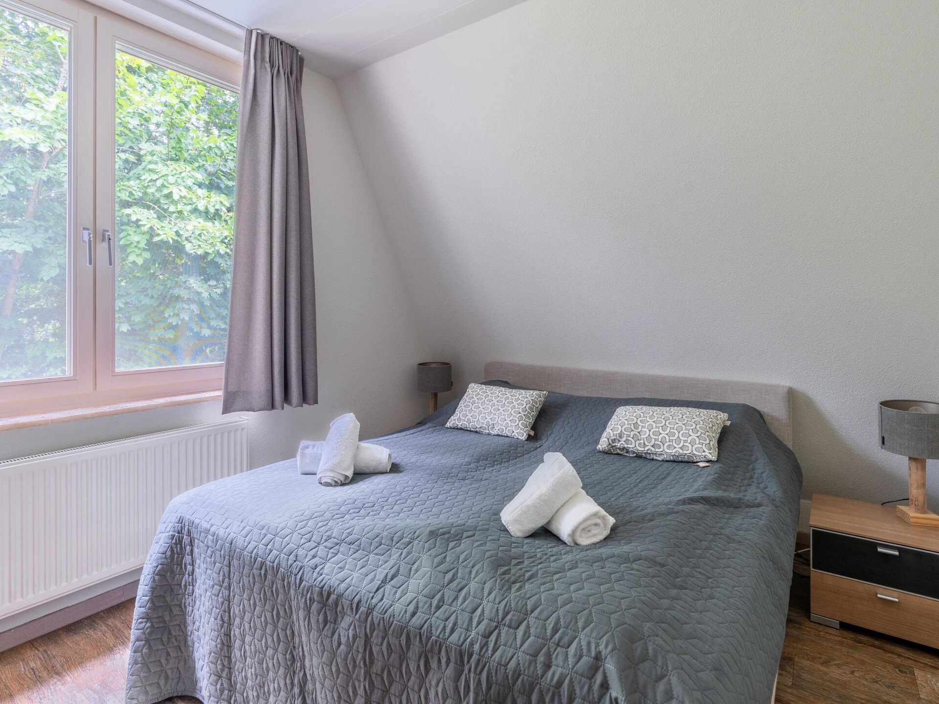 Sfeervol landhuis Eb & Vloed: rust en privacy in het bos bij De Koog - foto 14