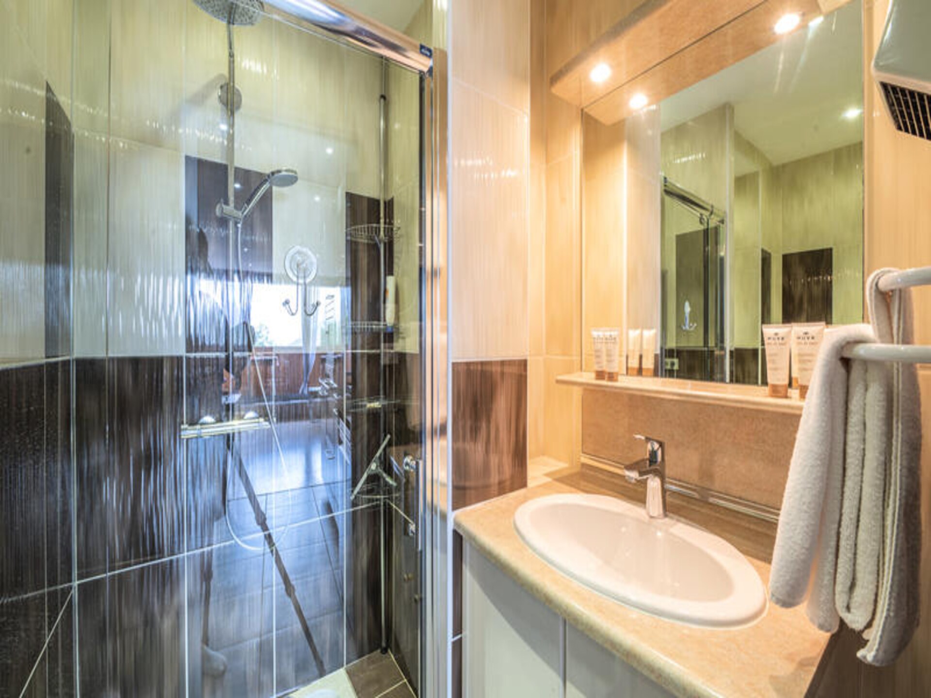 Knus appartement in Vieil Alpe met zuidbalkon, 500m van centrum - foto 9
