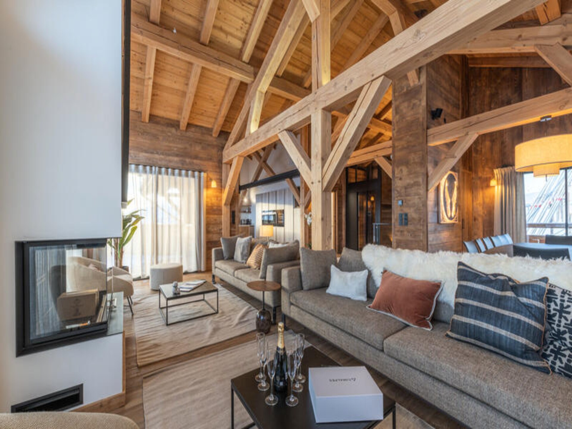 Chalet Torino in Alpe d'Huez: Luxe voor 12, ski-in/ski-out met jacuzzi en sauna - foto 3