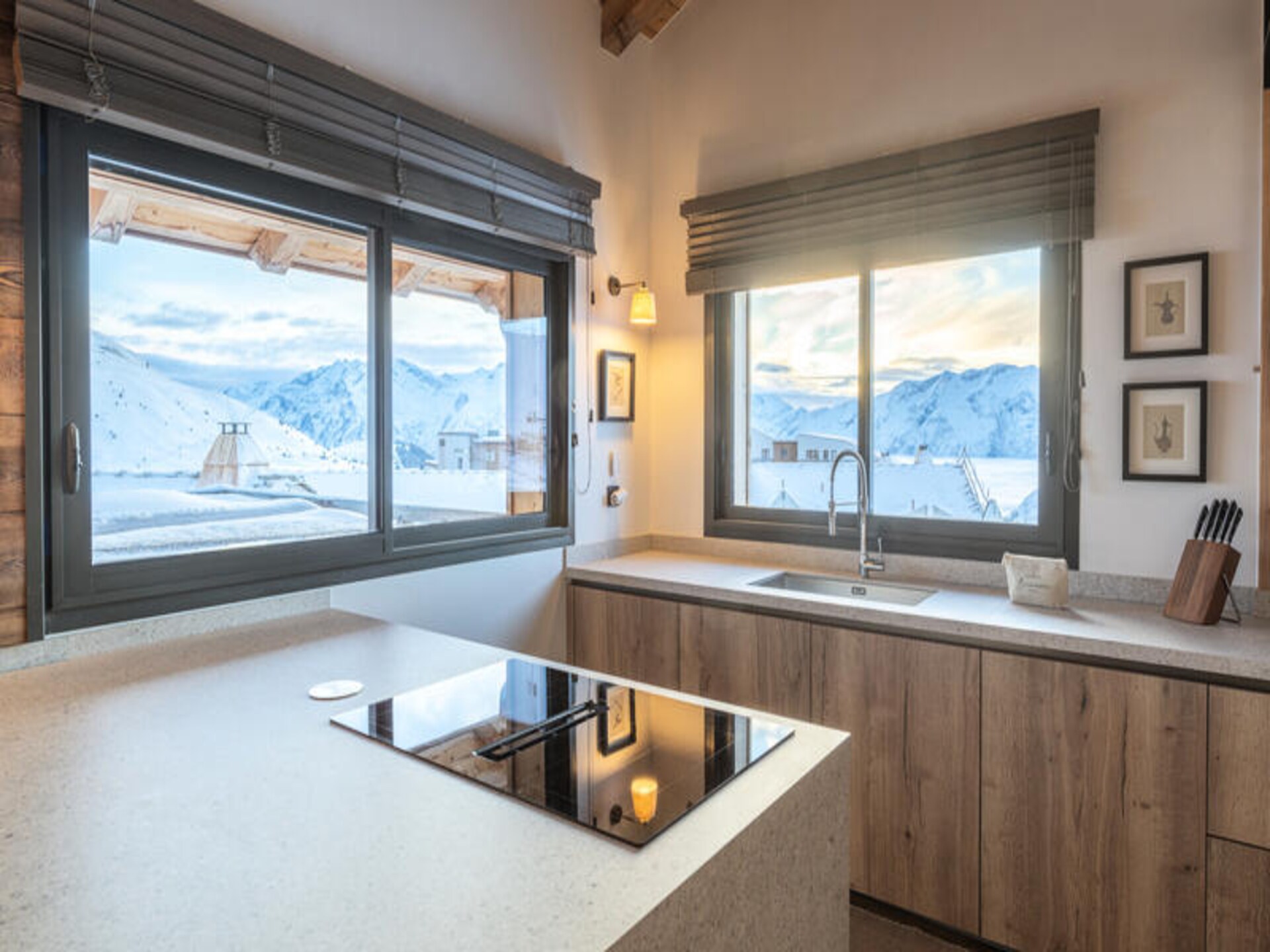 Chalet Torino in Alpe d'Huez: Luxe voor 12, ski-in/ski-out met jacuzzi en sauna - foto 5