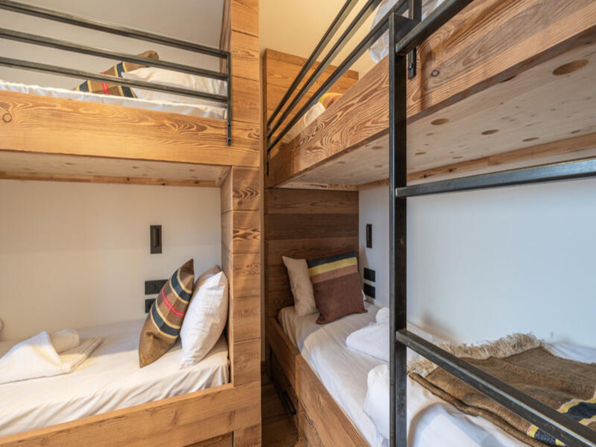 Chalet Torino in Alpe d'Huez: Luxe voor 12, ski-in/ski-out met jacuzzi en sauna - foto 10