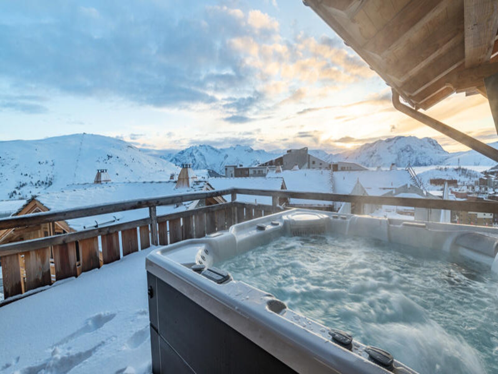 Chalet Torino in Alpe d'Huez: Luxe voor 12, ski-in/ski-out met jacuzzi en sauna - foto 15