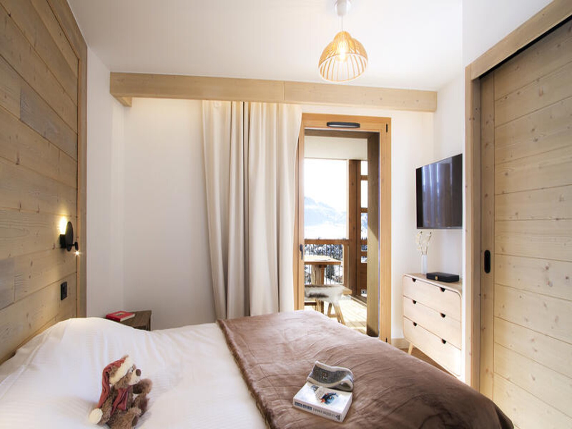 Licht appartement in Huez met panoramisch uitzicht en ski-in/ski-out - foto 9