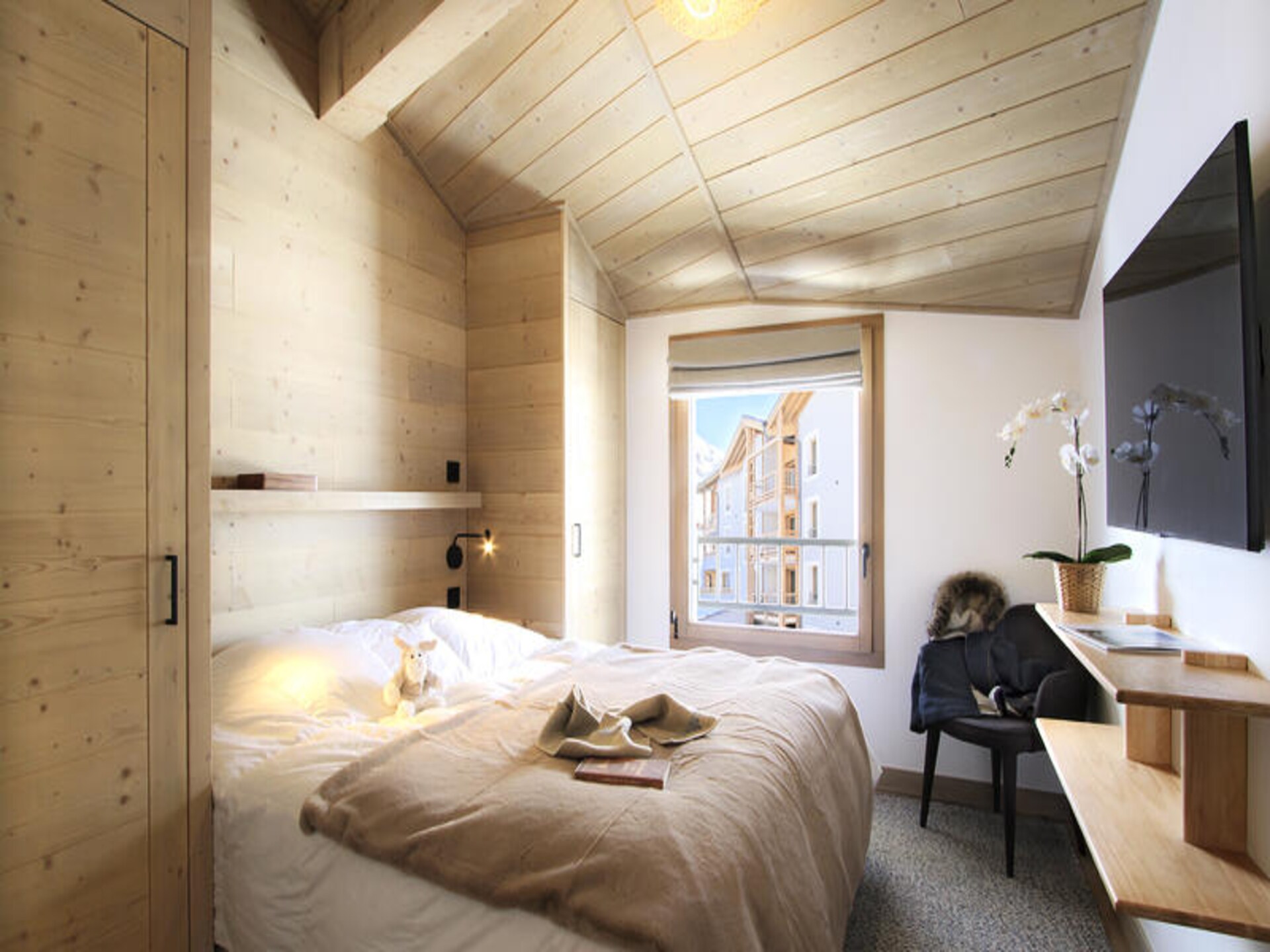 Modern ski-in/ski-out appartement in Huez met zwembad en fitness - foto 8