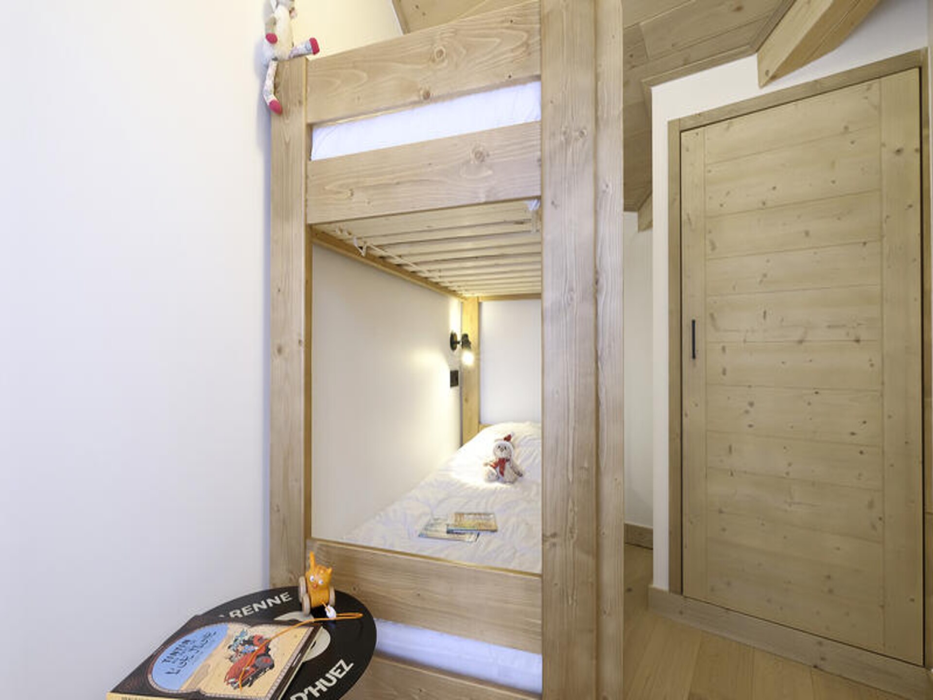 Modern ski-in/ski-out appartement in Huez met zwembad en fitness - foto 9