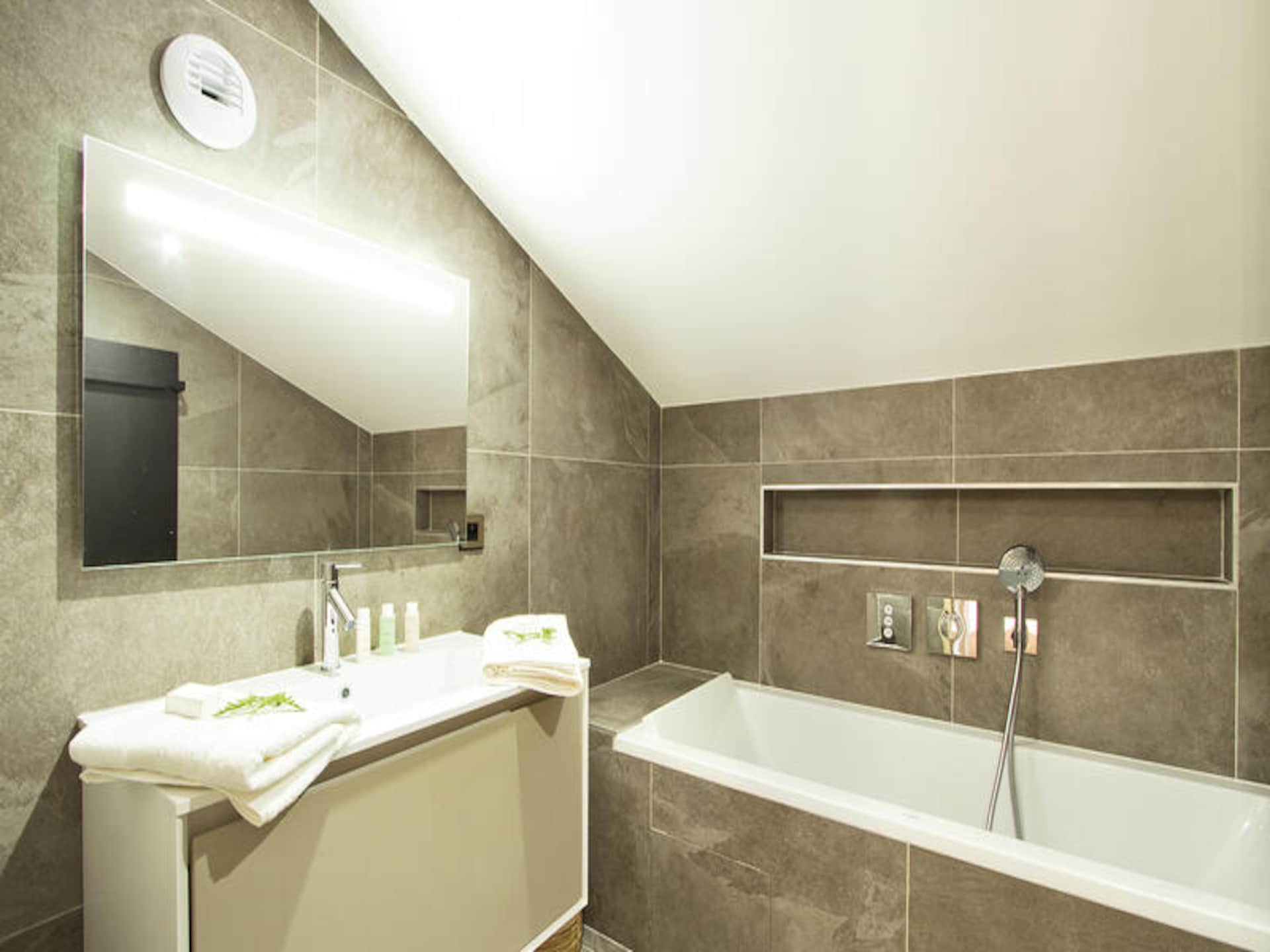 Luxueus duplex appartement met ski-in/ski-out in Alpe d'Huez voor 8 personen - foto 15